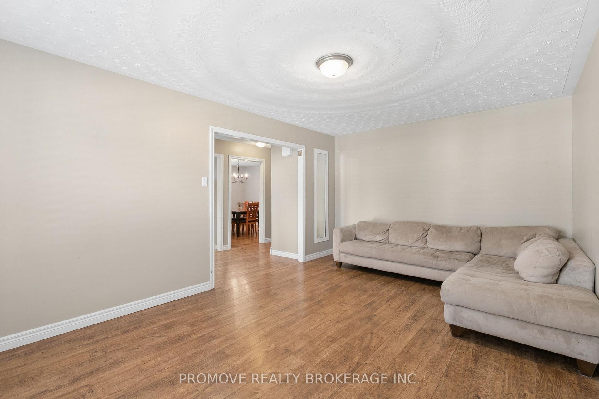 Photo 6 of 407 Imperial Road S, Guelph, Willow West/Sugarbush/West Acres — HOMEH