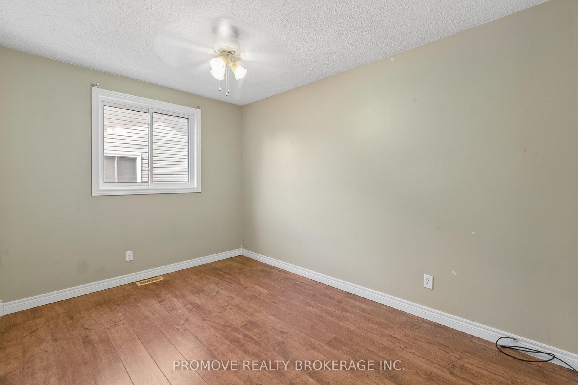 Photo 18 of 407 Imperial Road S, Guelph, Willow West/Sugarbush/West Acres — HOMEH