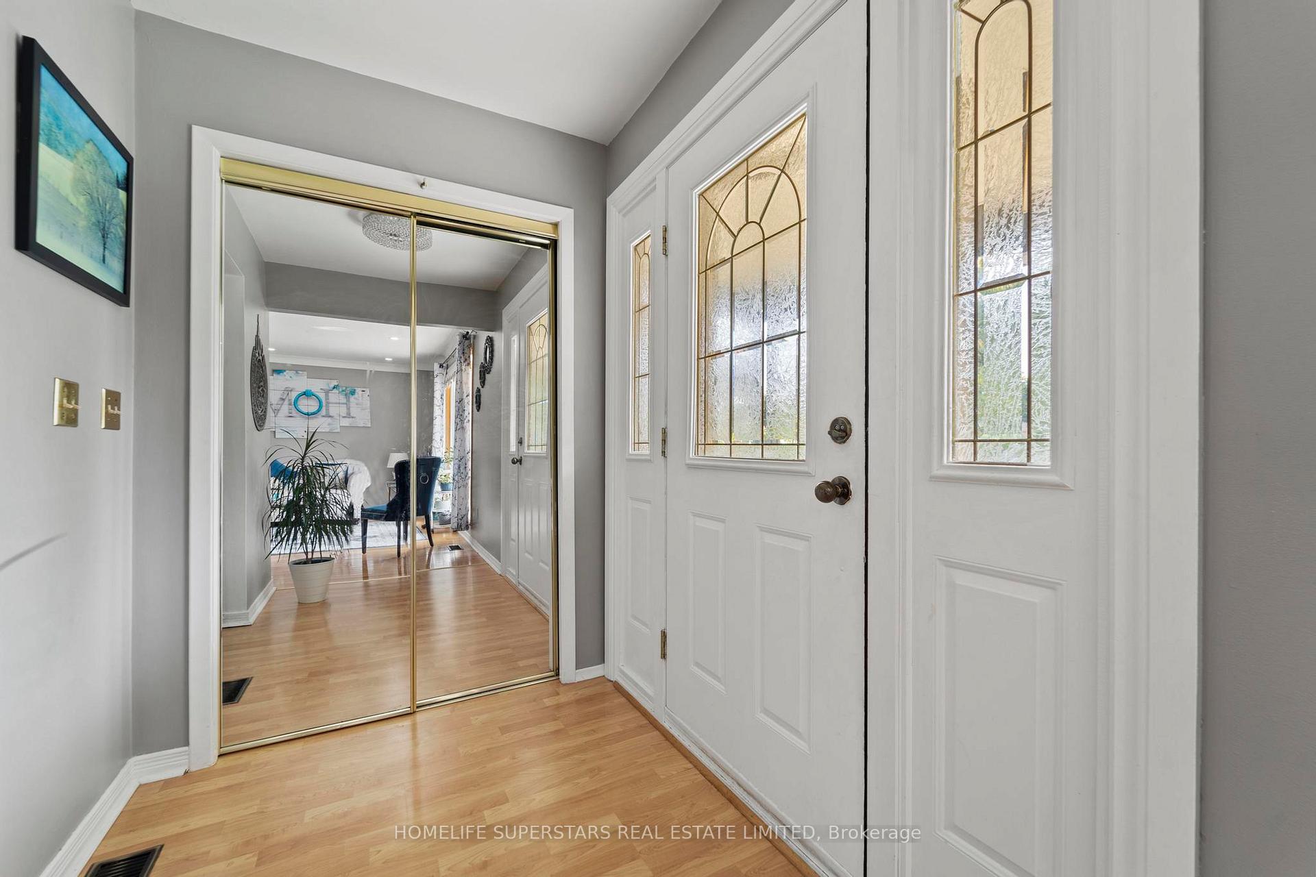 Photo 9 of 9925 Holly Crescent, Windsor — HOMEH