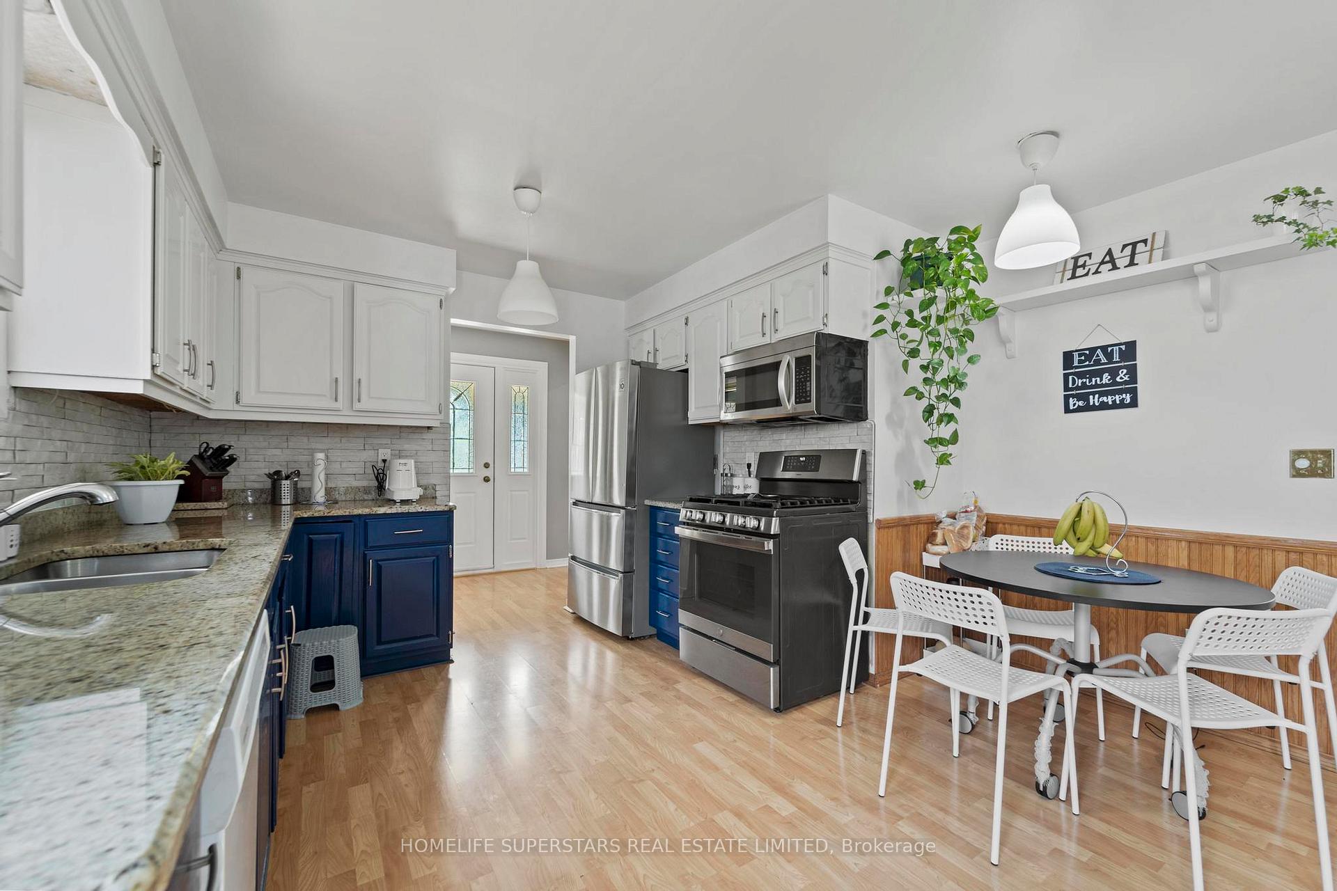 Photo 16 of 9925 Holly Crescent, Windsor — HOMEH