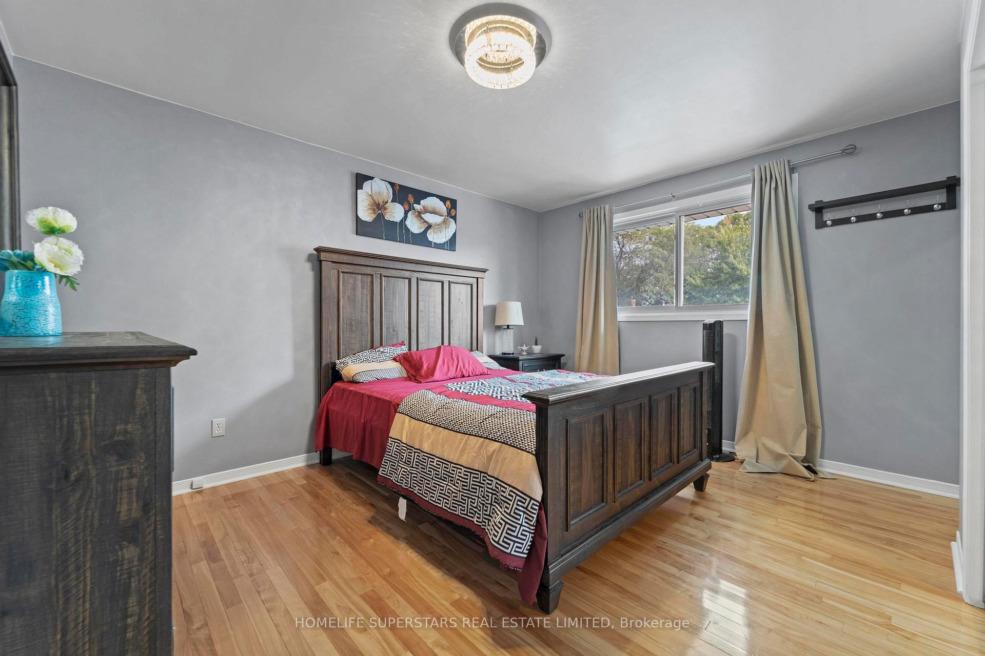 Photo 19 of 9925 Holly Crescent, Windsor — HOMEH