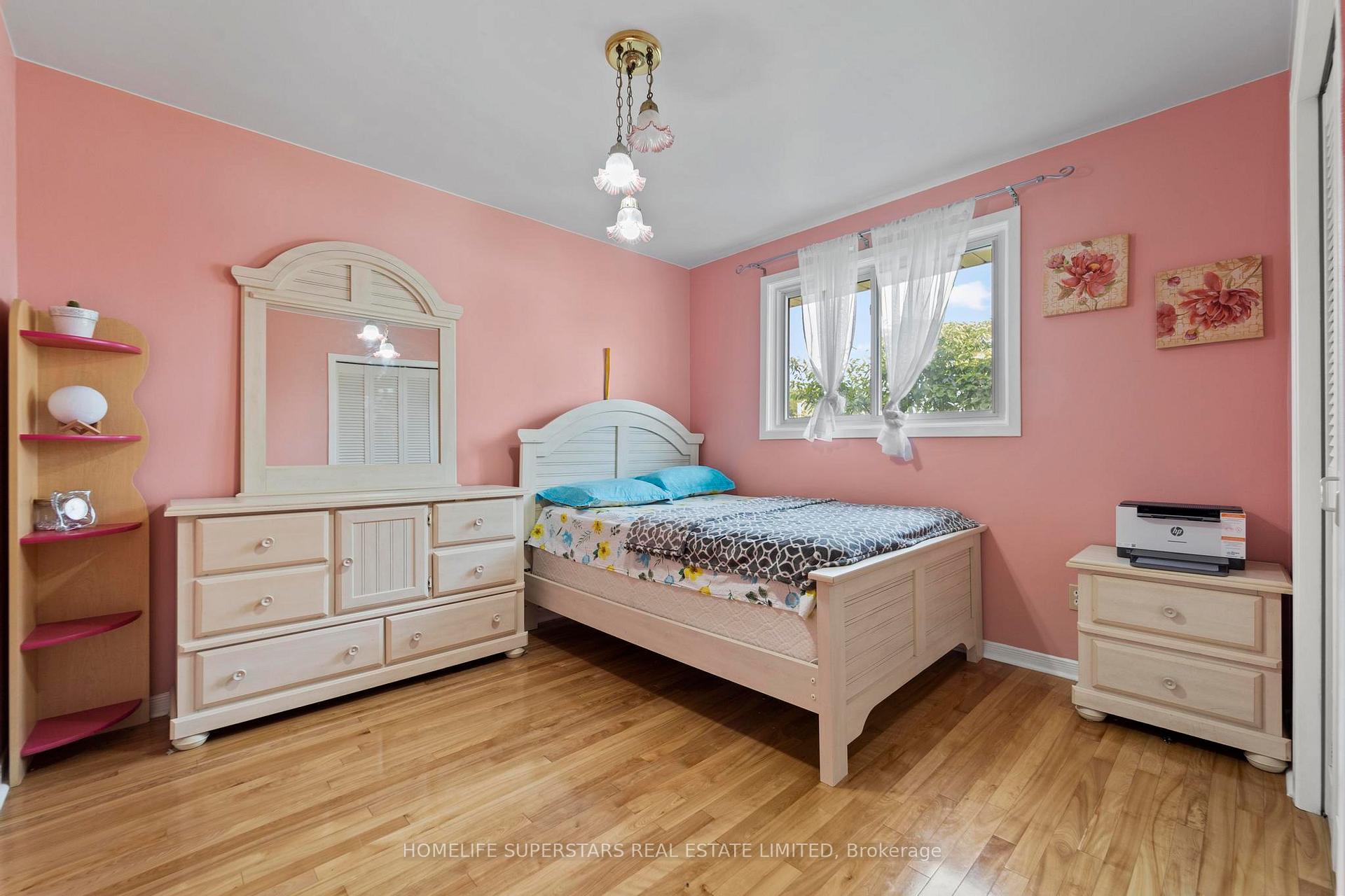 Photo 20 of 9925 Holly Crescent, Windsor — HOMEH