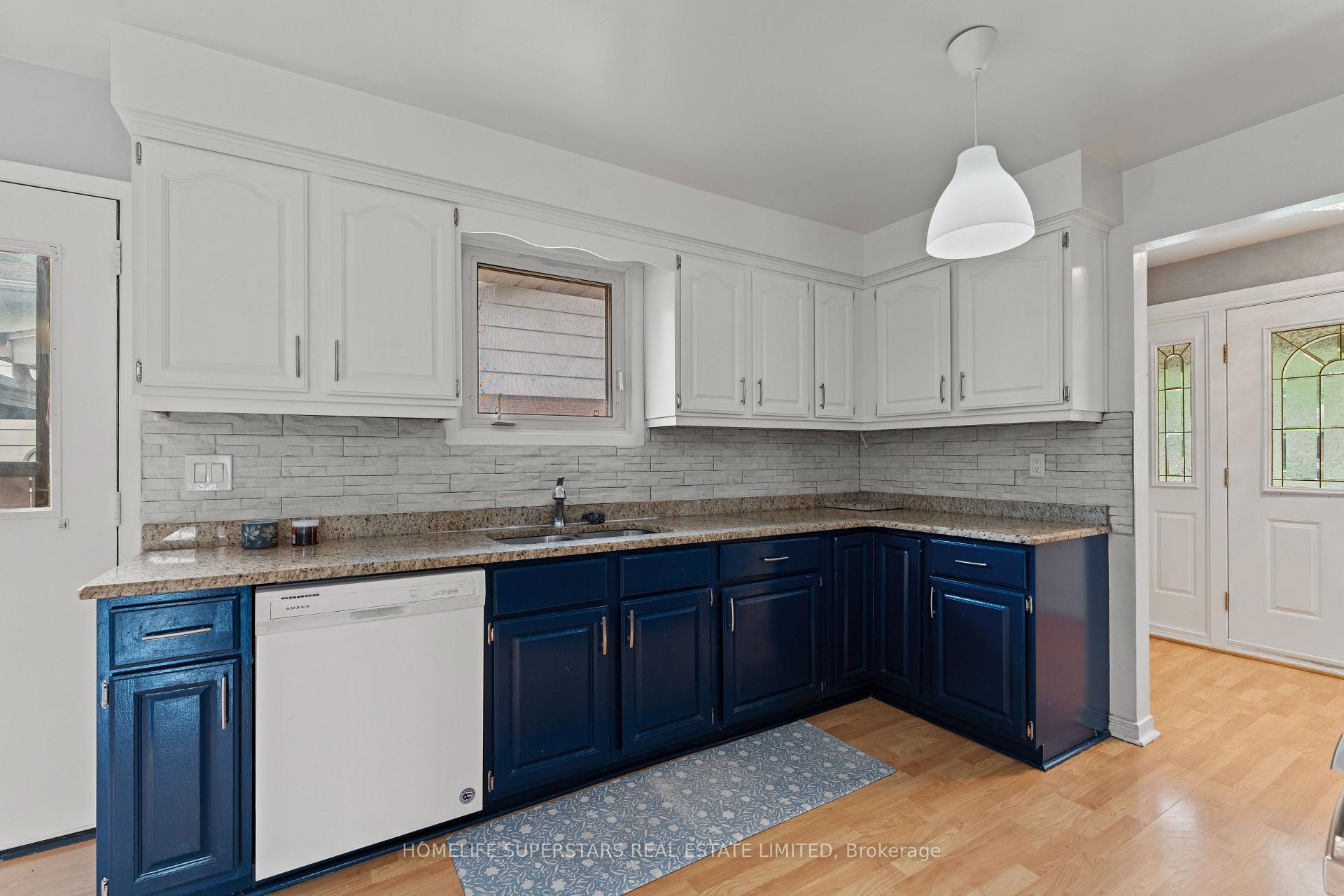 Photo 38 of 9925 Holly Crescent, Windsor — HOMEH