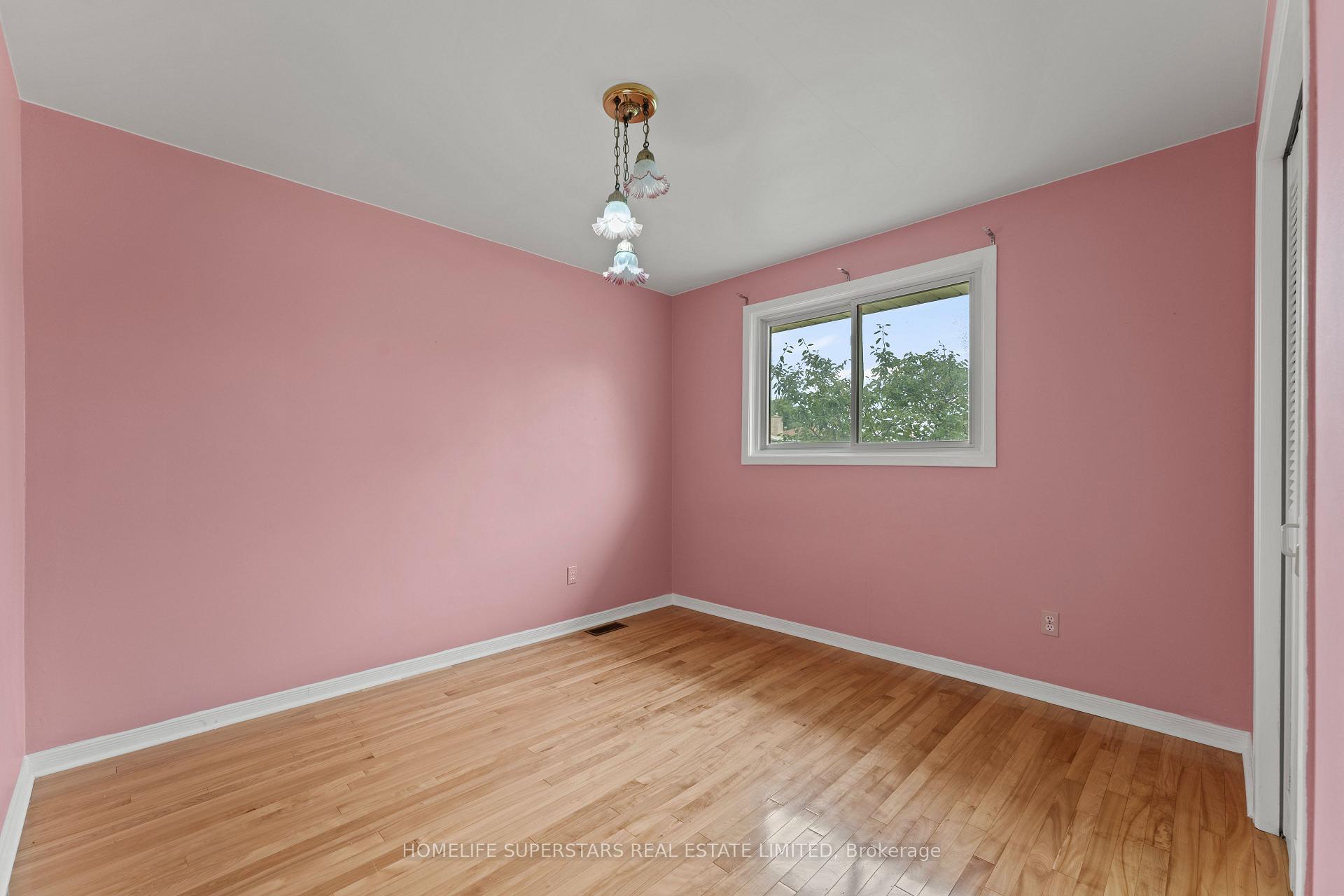 Photo 41 of 9925 Holly Crescent, Windsor — HOMEH