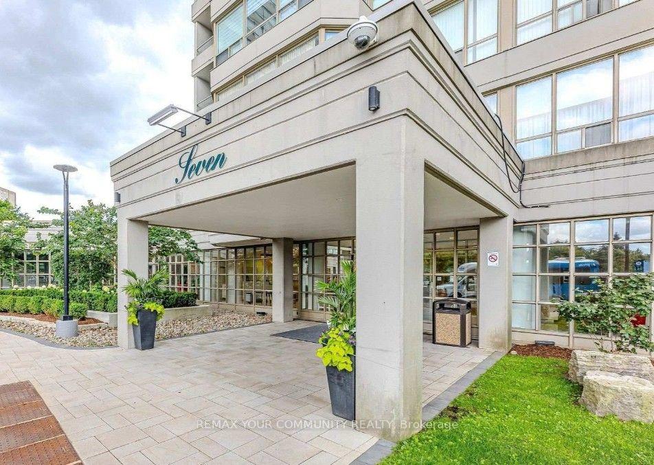 Photo 3 of Unit 310, 7 Townsgate Drive, Vaughan, Crestwood-Springfarm-Yorkhill — HOMEH