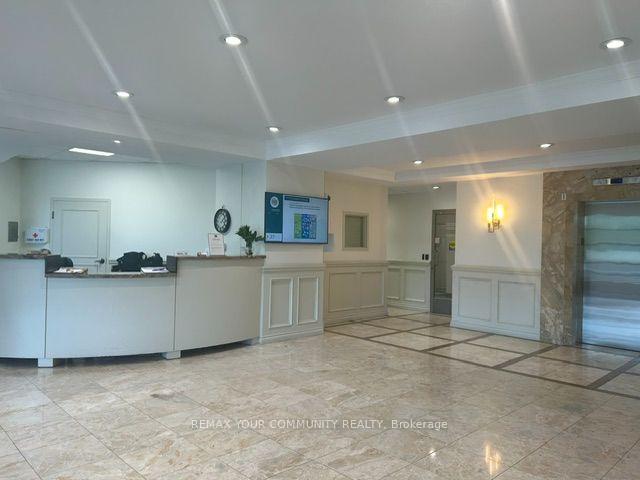 Photo 6 of Unit 310, 7 Townsgate Drive, Vaughan, Crestwood-Springfarm-Yorkhill — HOMEH