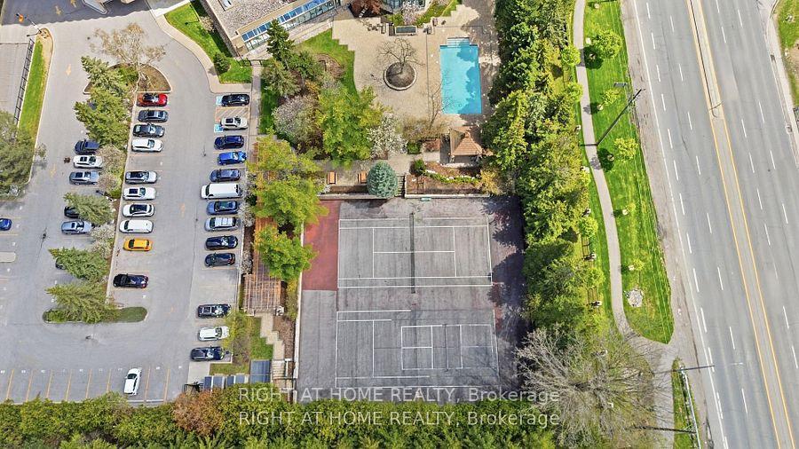Photo 4 of Unit 803, 610 Bullock Drive, Markham, Markville — HOMEH