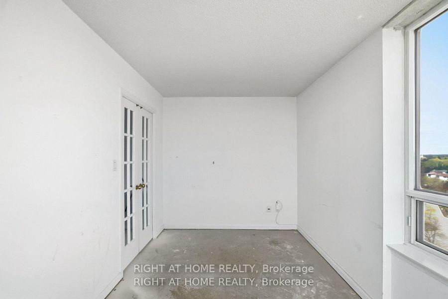 Photo 12 of Unit 803, 610 Bullock Drive, Markham, Markville — HOMEH