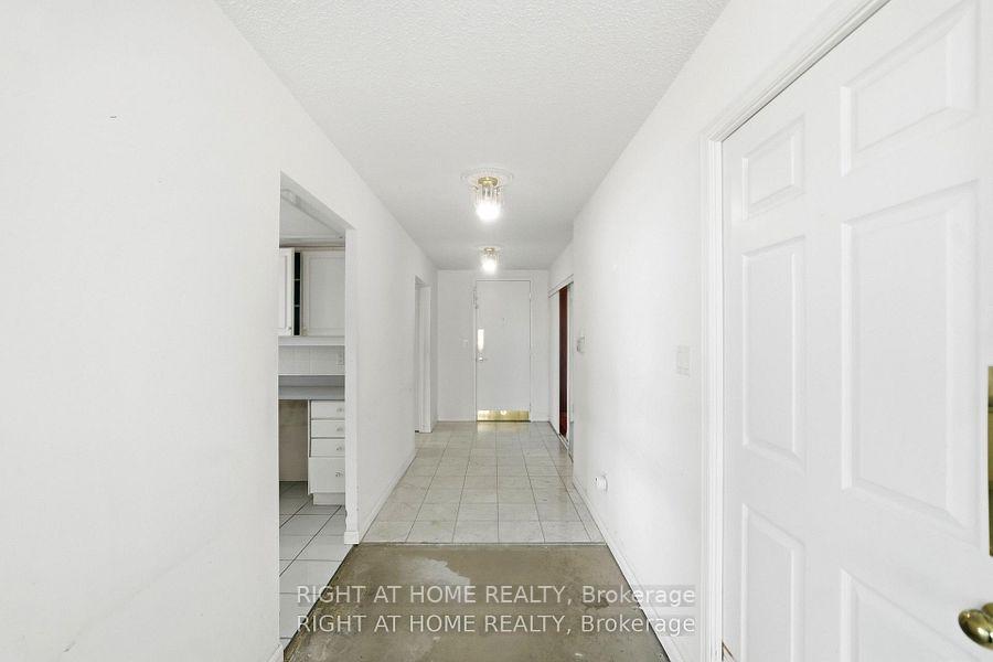 Photo 14 of Unit 803, 610 Bullock Drive, Markham, Markville — HOMEH