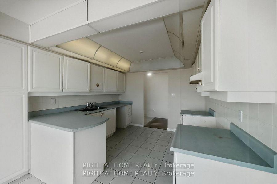 Photo 25 of Unit 803, 610 Bullock Drive, Markham, Markville — HOMEH