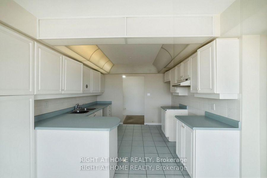 Photo 26 of Unit 803, 610 Bullock Drive, Markham, Markville — HOMEH