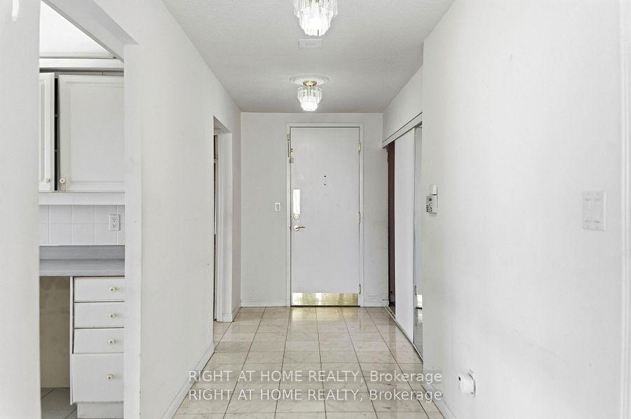 Photo 32 of Unit 803, 610 Bullock Drive, Markham, Markville — HOMEH