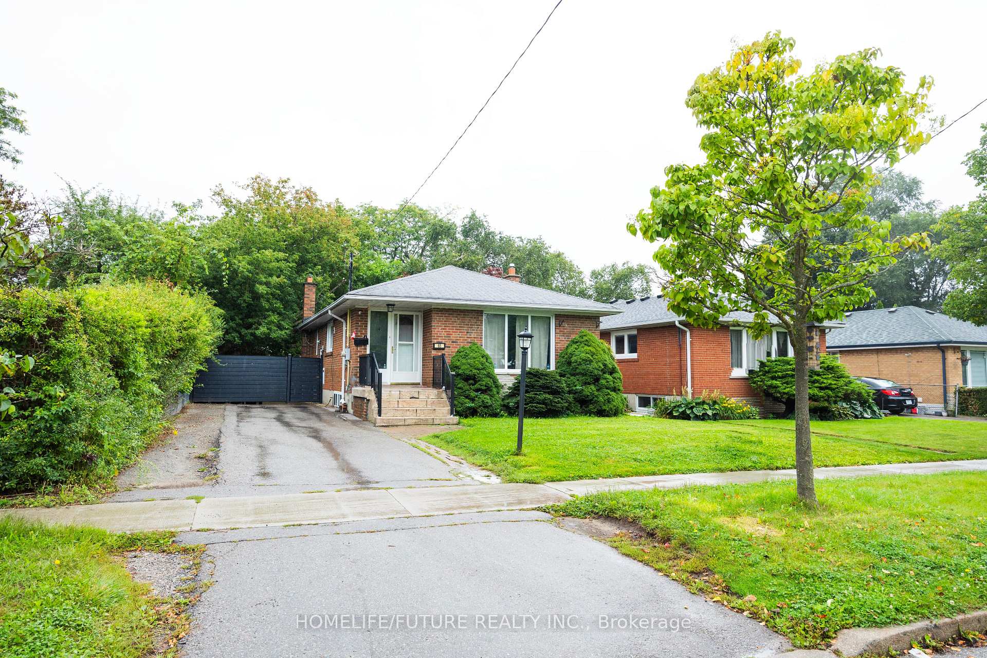 Photo 1 of 65 Blakemanor Boulevard, Scarborough, Woburn — HOMEH