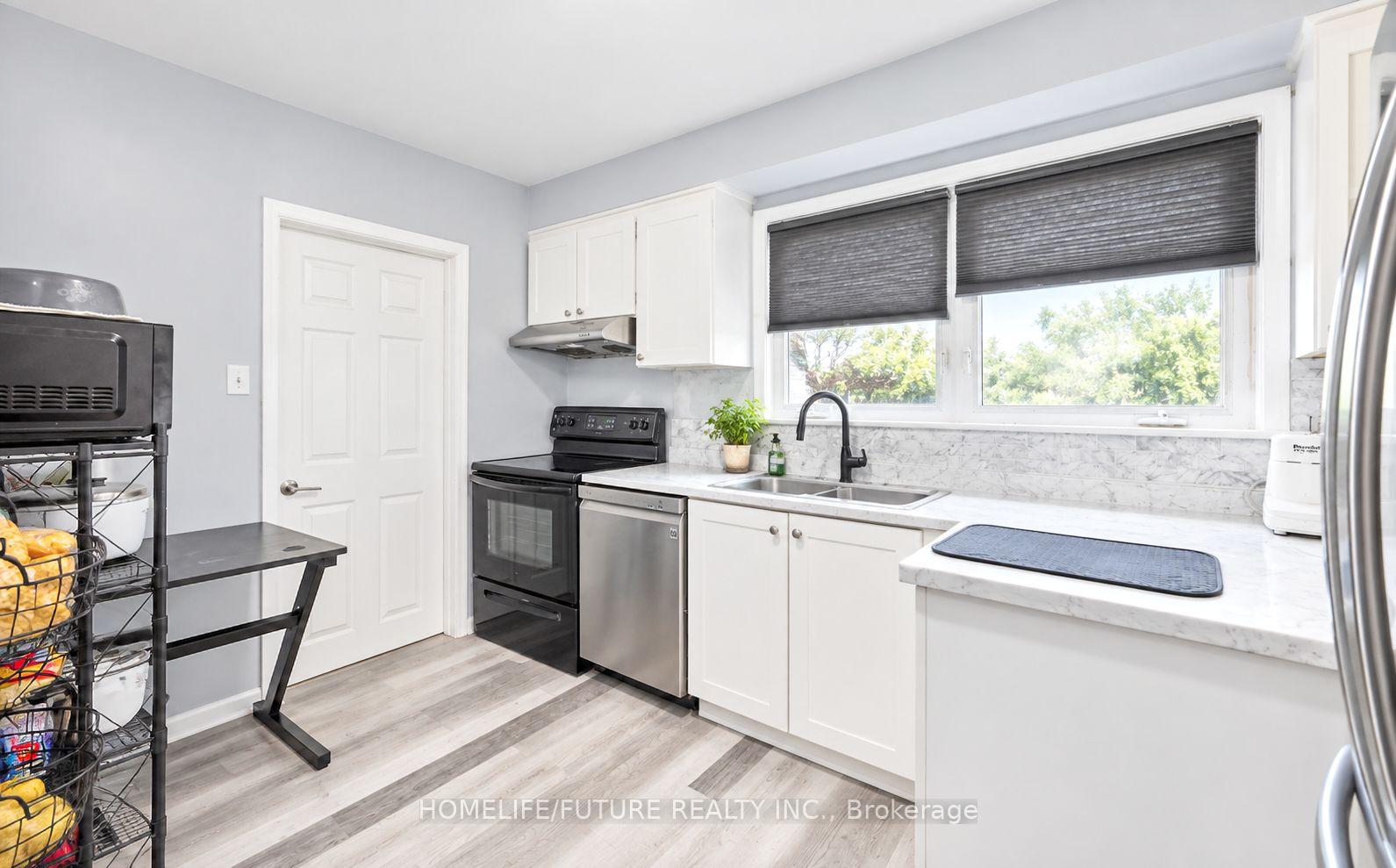 Photo 6 of 65 Blakemanor Boulevard, Scarborough, Woburn — HOMEH