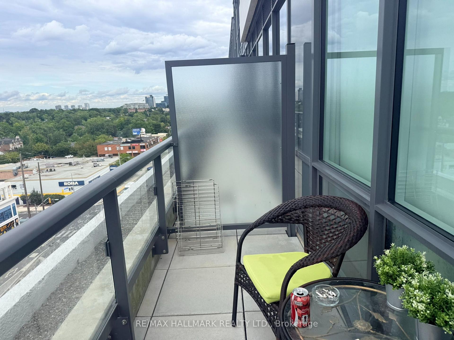 Photo 15 of Unit 810, 181 Sheppard Avenue E, North York, Willowdale East — HOMEH