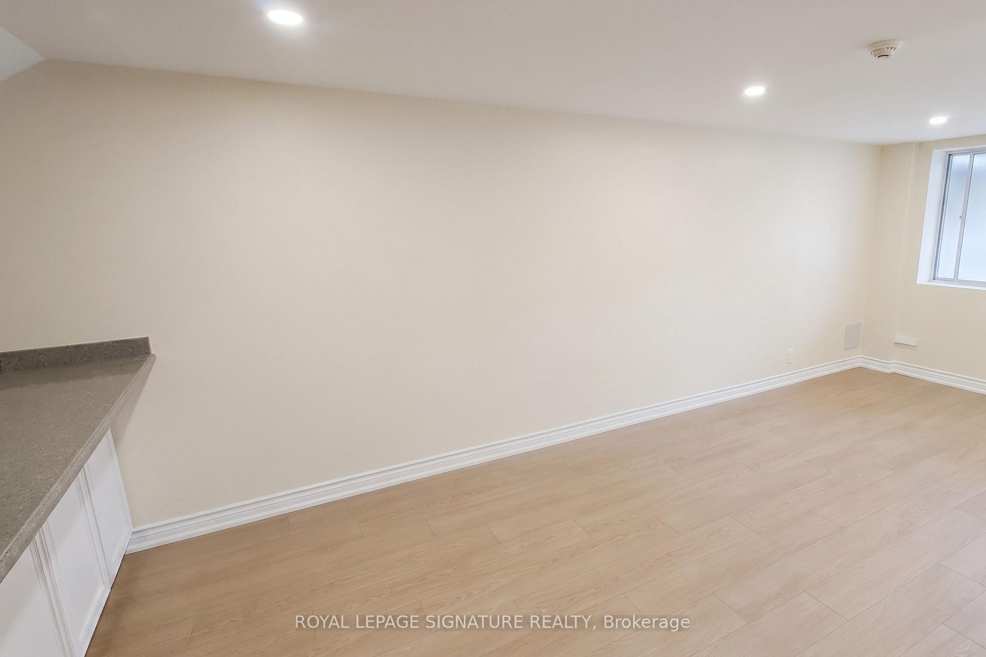 Photo 4 of Unit Lower, 512 Concord Avenue, Toronto, Dovercourt-Wallace Emerson-Junction — HOMEH