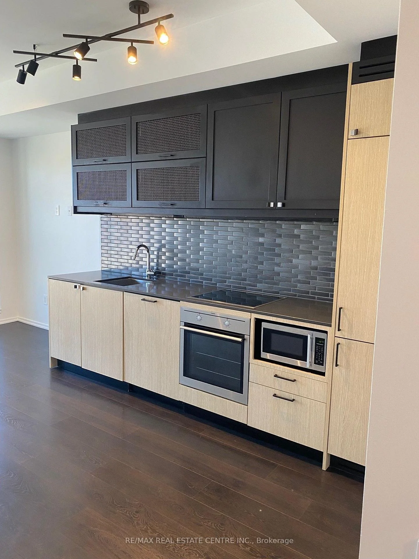Photo 12 of Unit 308, 783 Bathurst Street, Toronto, University — HOMEH