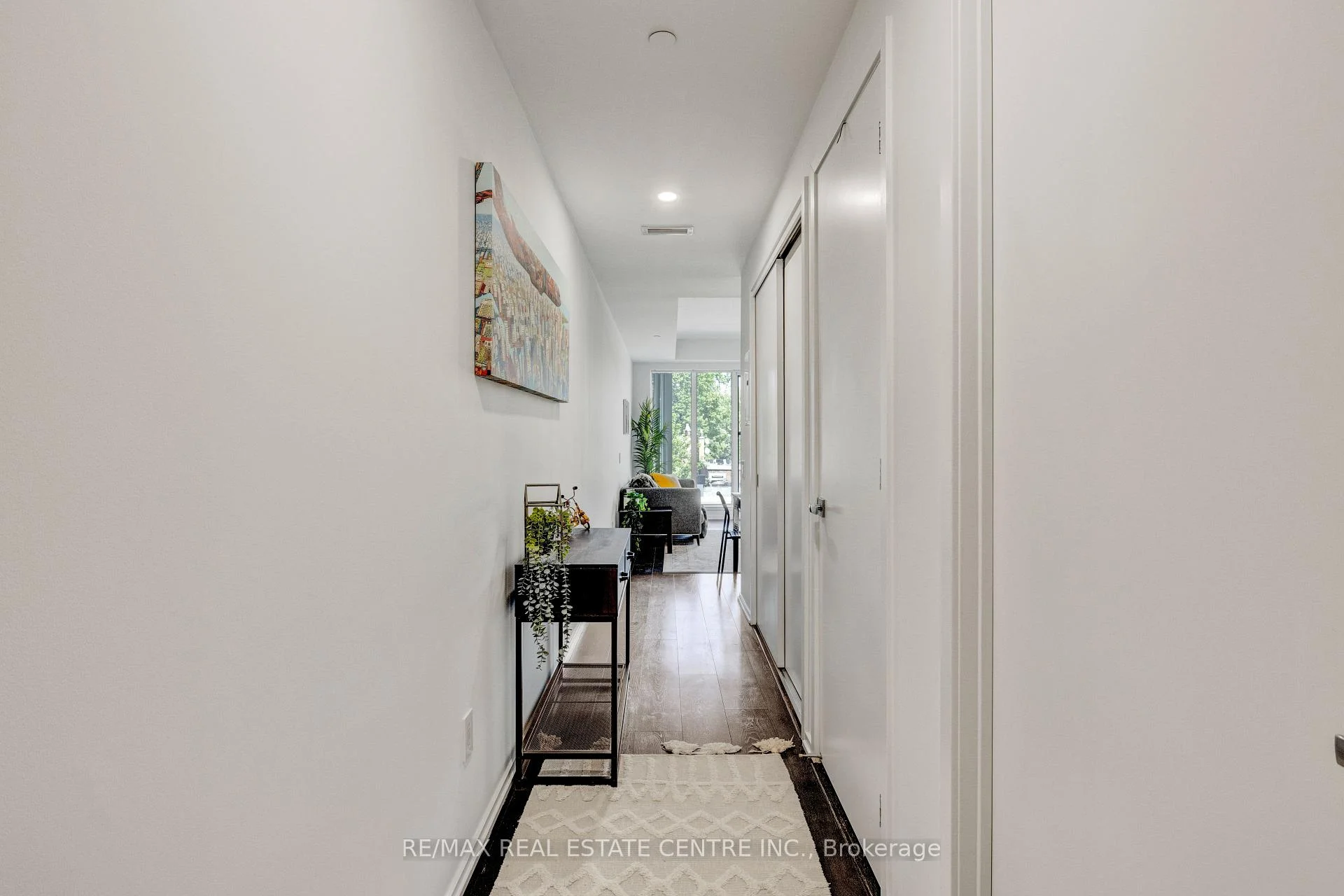 Photo 9 of Unit 308, 783 Bathurst Street, Toronto, University — HOMEH