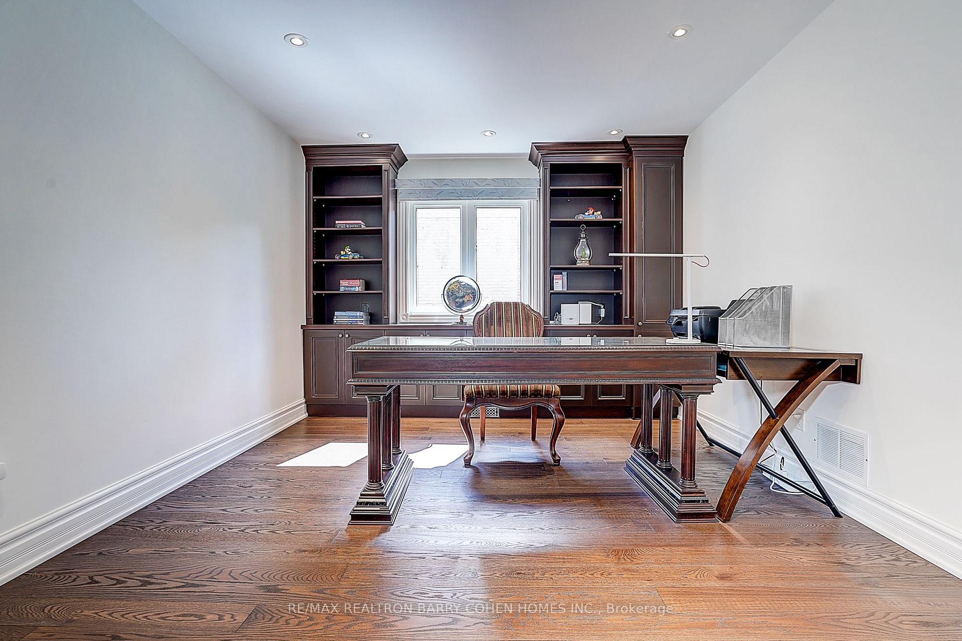 Photo 12 of 44 Prince Edward Boulevard, Markham, Thornlea — HOMEH