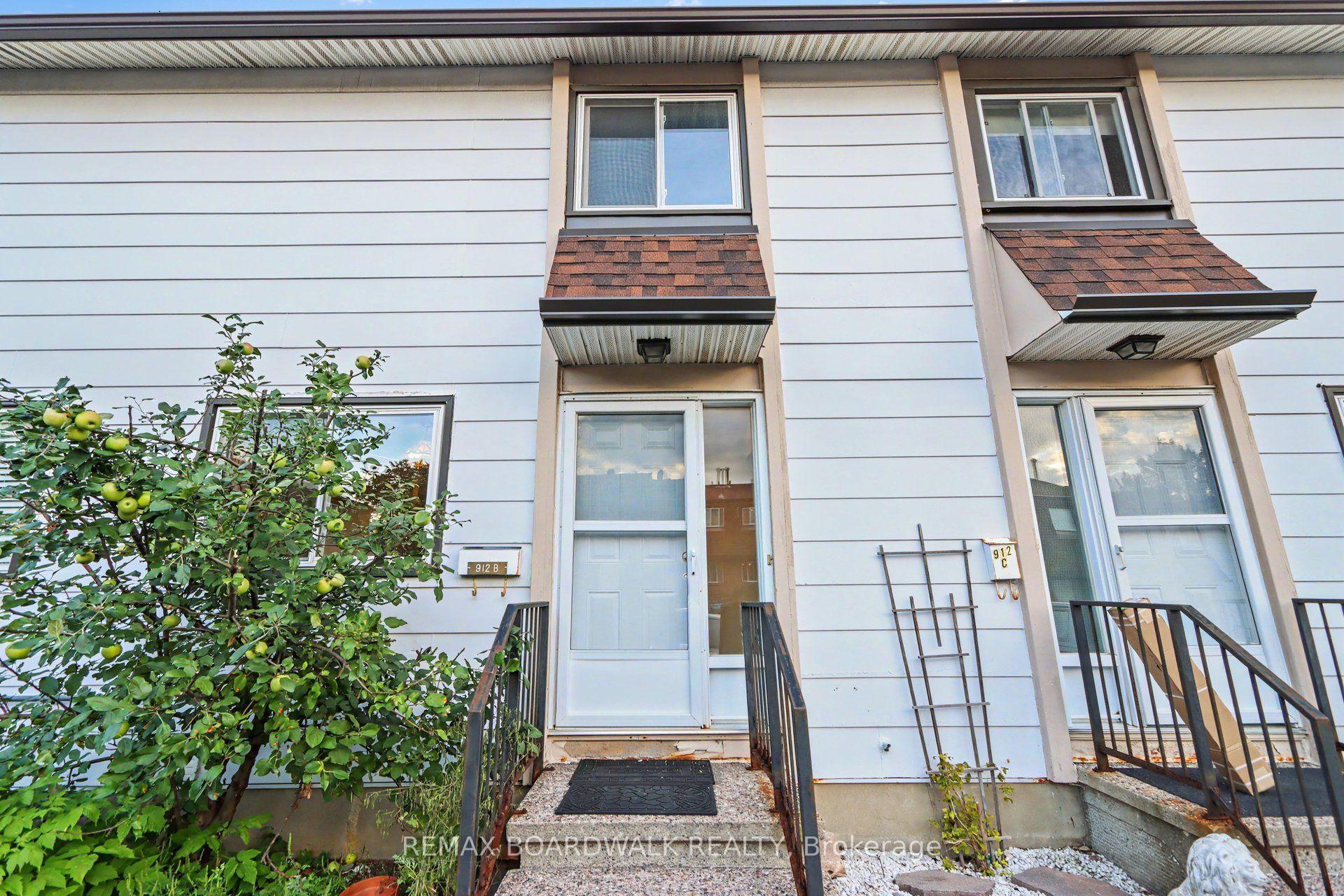 Photo 1 of 912 Elmsmere Road, Ottawa, Beacon Hill South — HOMEH