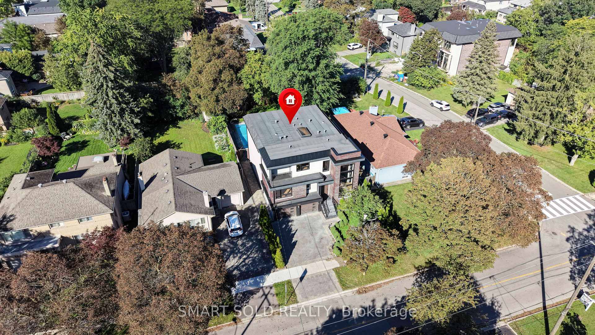 Photo 3 of 588 Conacher Drive, North York, Newtonbrook East — HOMEH
