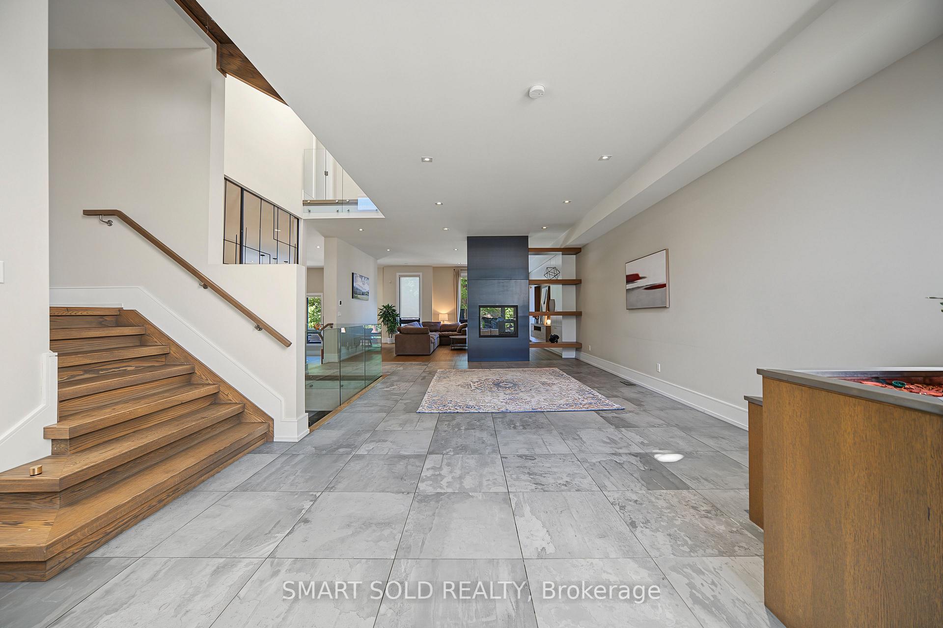 Photo 9 of 588 Conacher Drive, North York, Newtonbrook East — HOMEH
