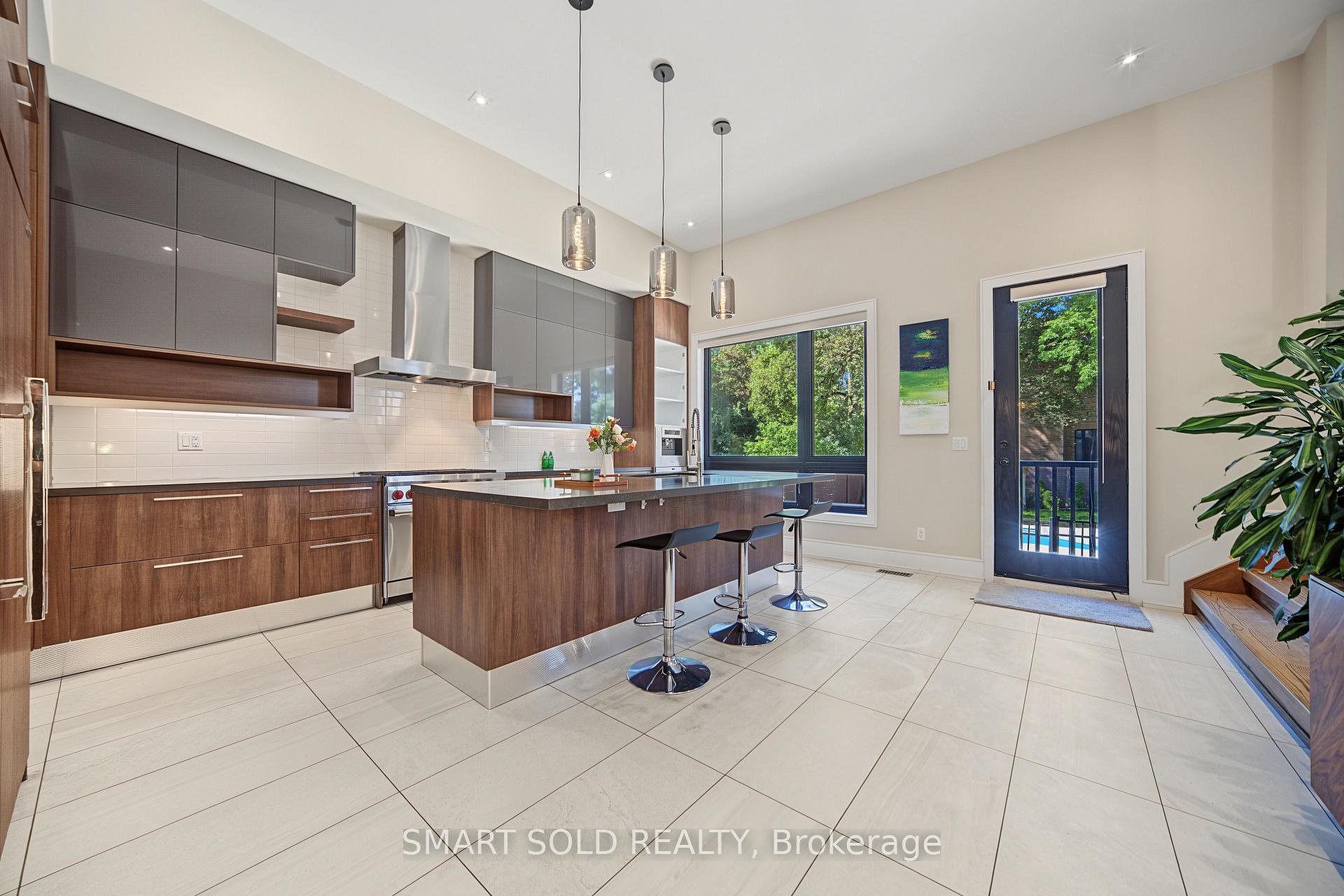 Photo 22 of 588 Conacher Drive, North York, Newtonbrook East — HOMEH