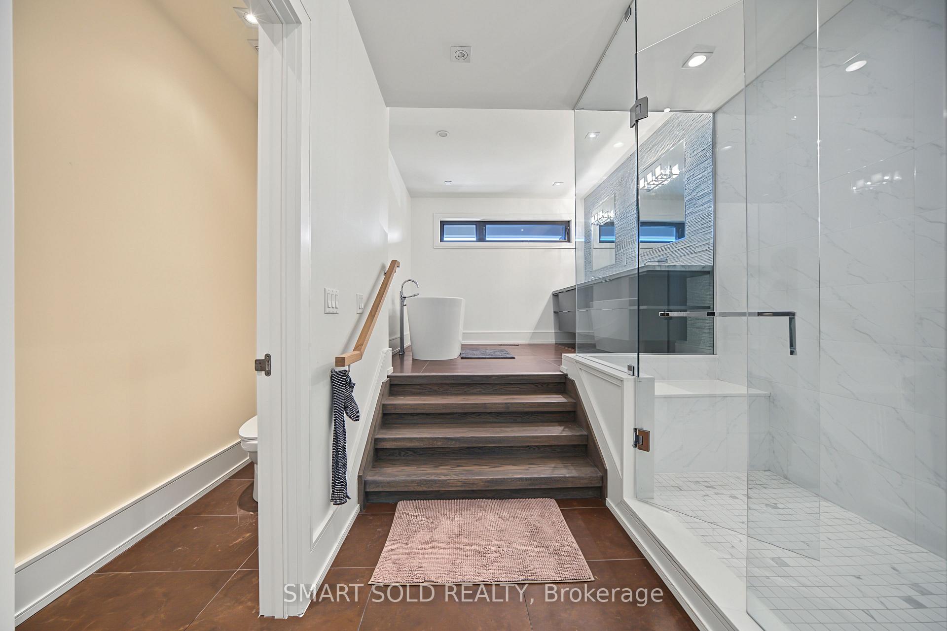 Photo 35 of 588 Conacher Drive, North York, Newtonbrook East — HOMEH