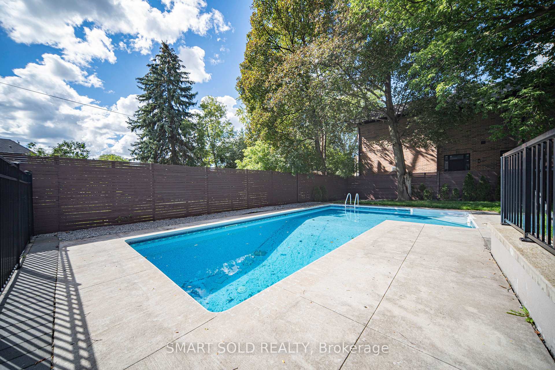 Photo 53 of 588 Conacher Drive, North York, Newtonbrook East — HOMEH