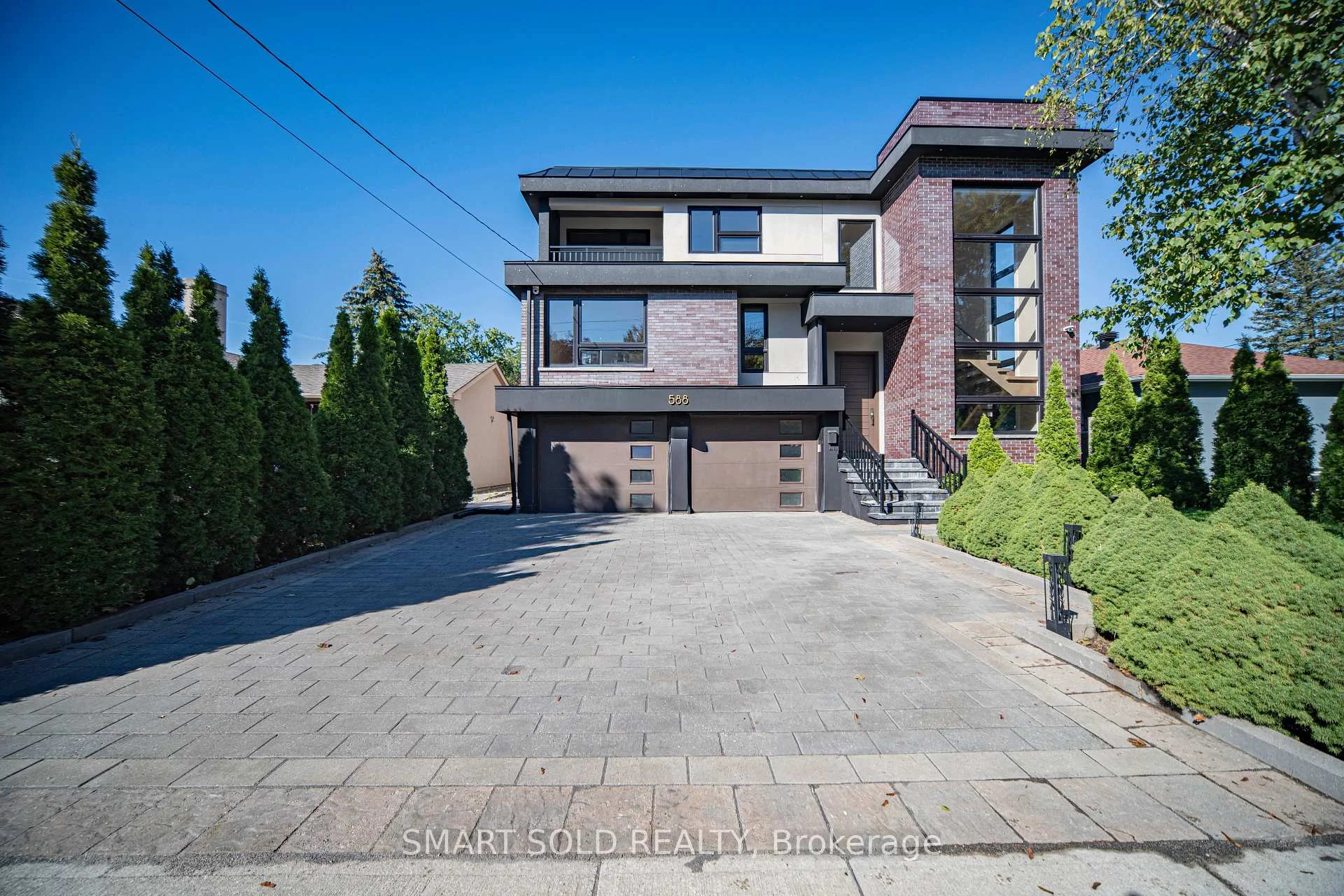 Photo 13 of 588 Conacher Drive, North York, Newtonbrook East — HOMEH