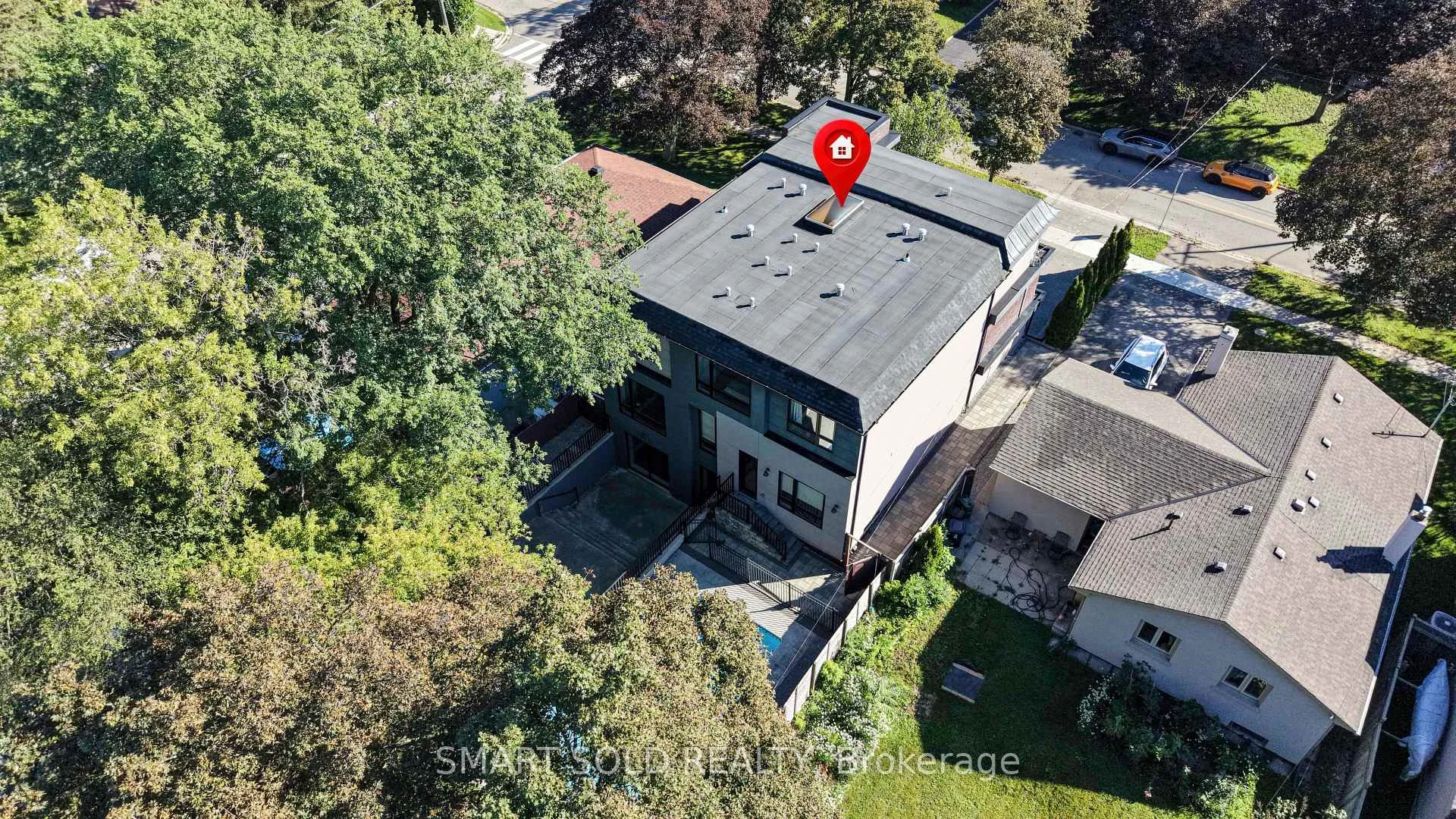 Photo 17 of 588 Conacher Drive, North York, Newtonbrook East — HOMEH