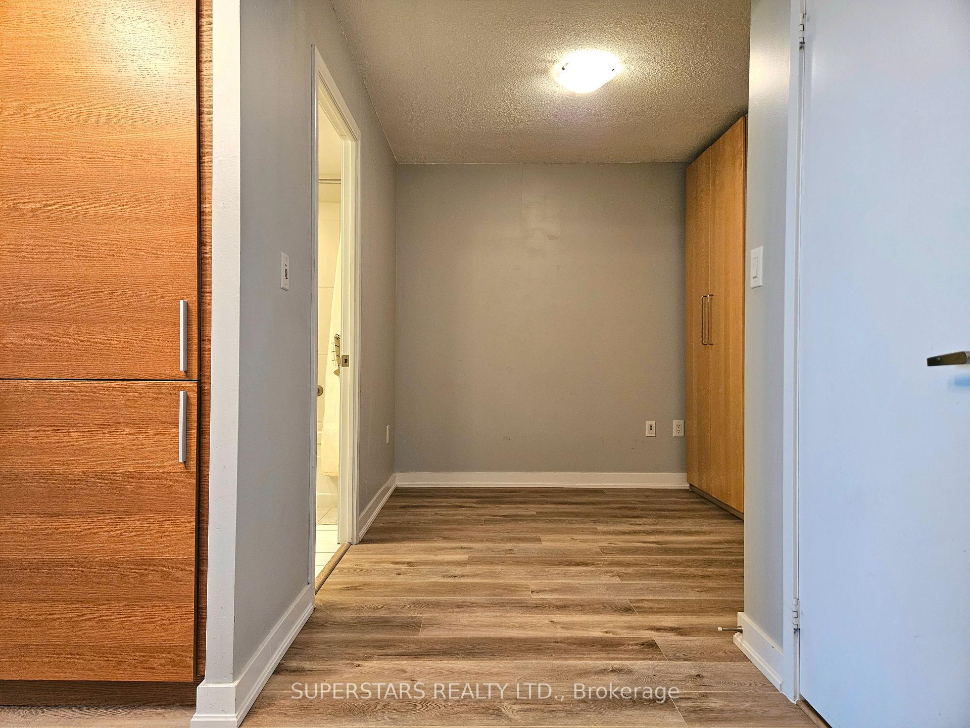 Photo 3 of Unit 2711, 25 Capreol Court, Toronto, Waterfront Communities — HOMEH