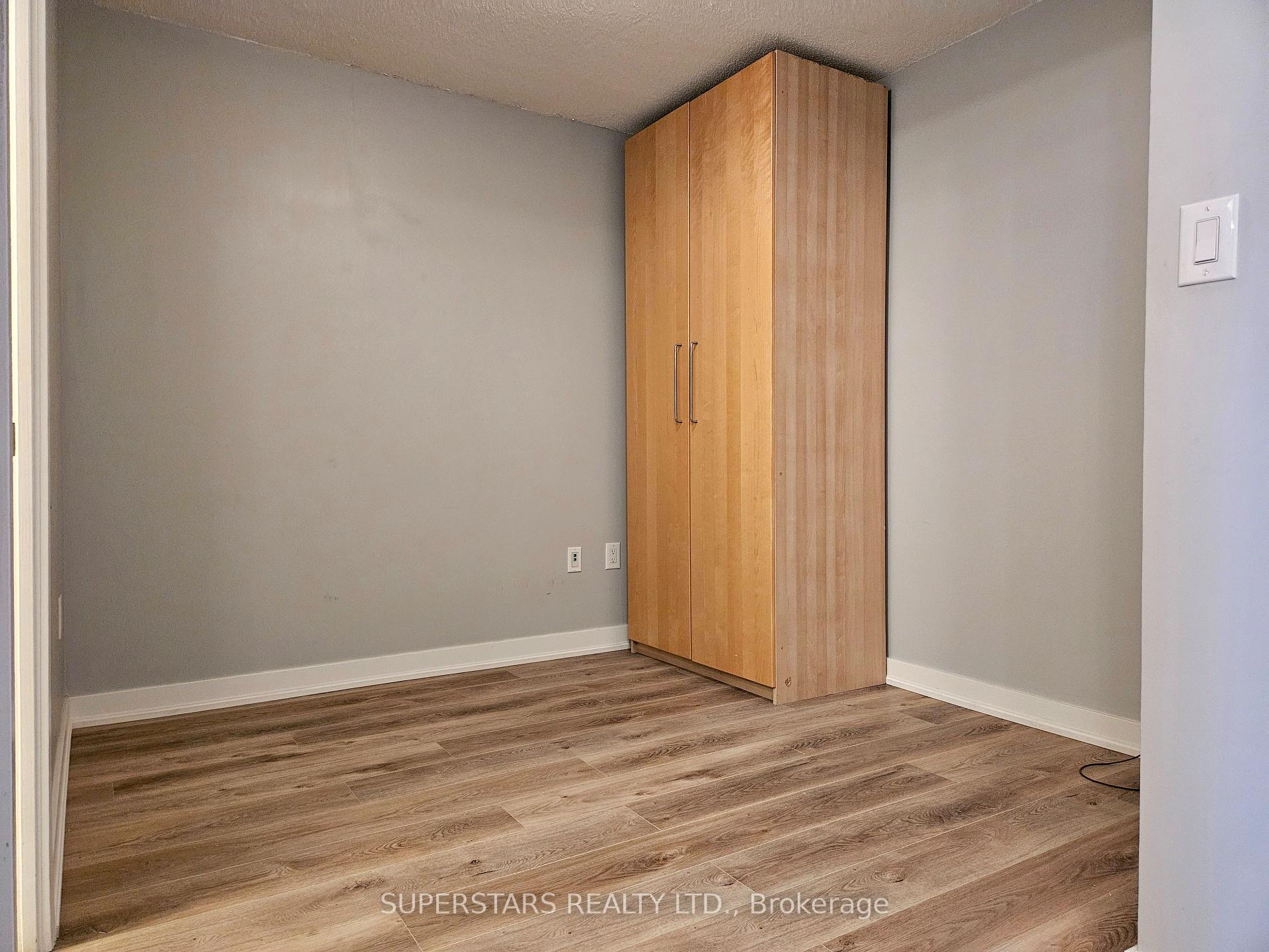 Photo 4 of Unit 2711, 25 Capreol Court, Toronto, Waterfront Communities — HOMEH