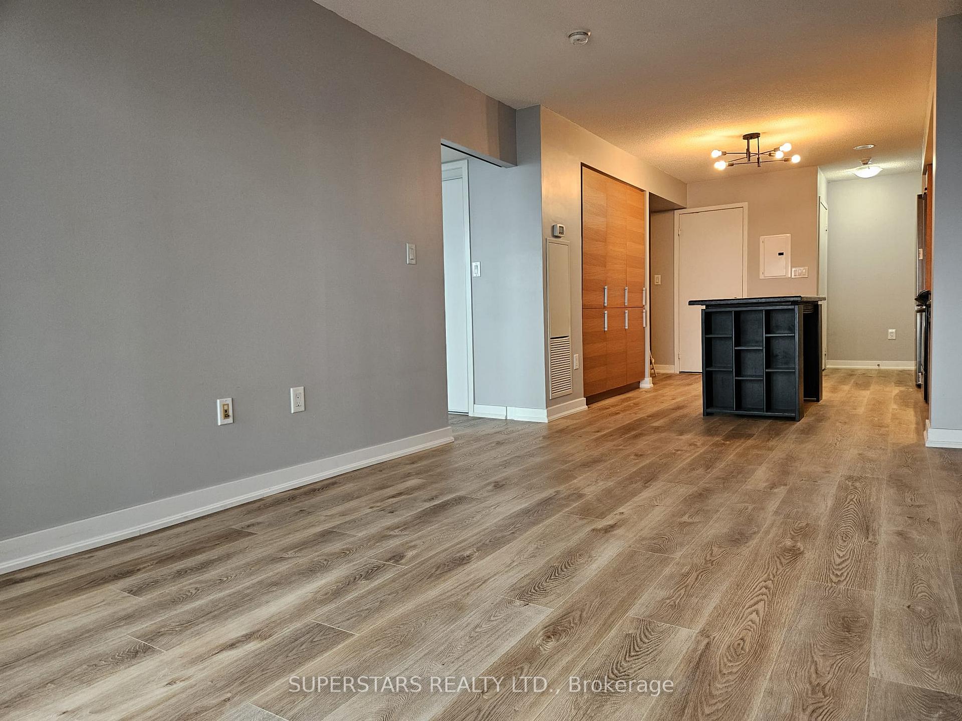 Photo 9 of Unit 2711, 25 Capreol Court, Toronto, Waterfront Communities — HOMEH