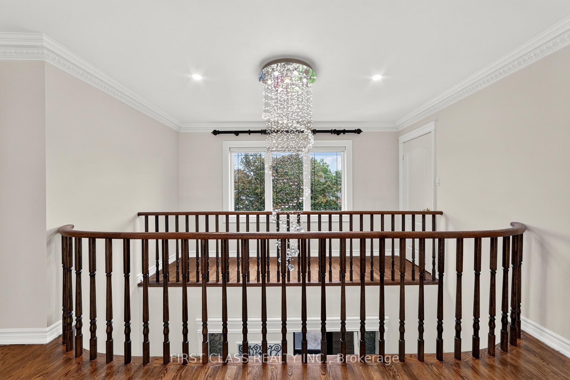 Photo 25 of 67 Black Walnut Crescent, Richmond Hill, Langstaff — HOMEH