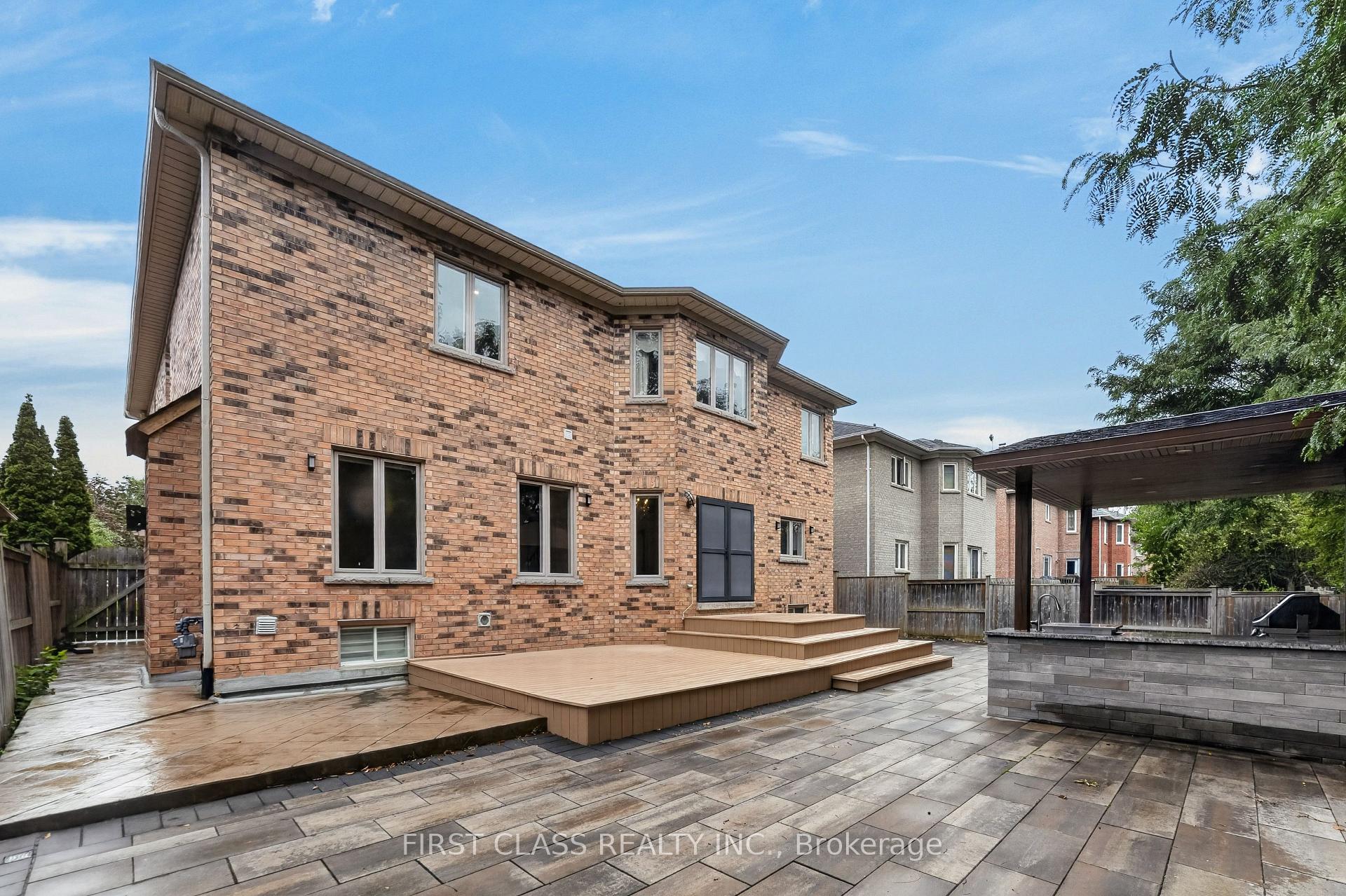 Photo 51 of 67 Black Walnut Crescent, Richmond Hill, Langstaff — HOMEH