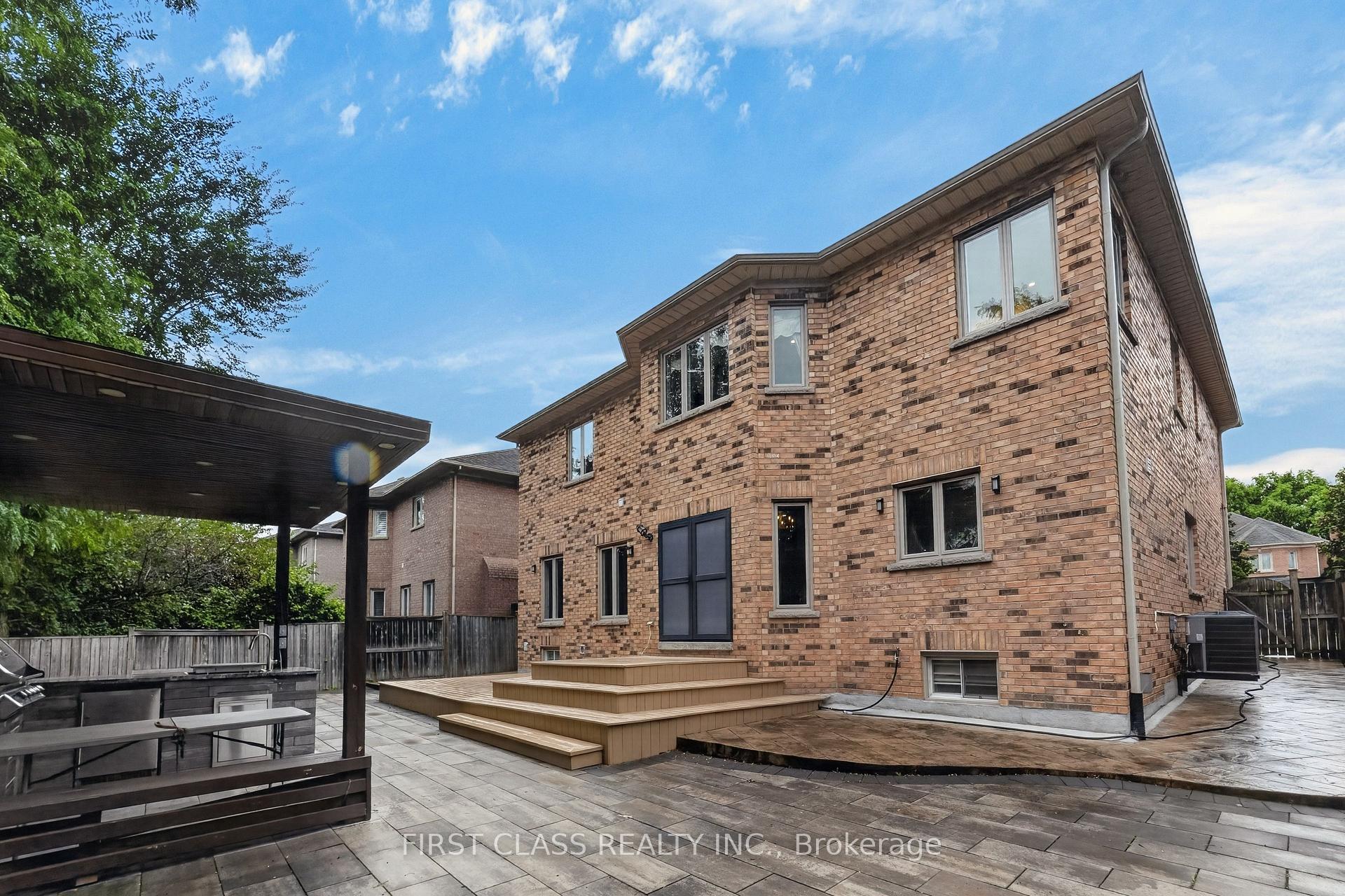 Photo 53 of 67 Black Walnut Crescent, Richmond Hill, Langstaff — HOMEH