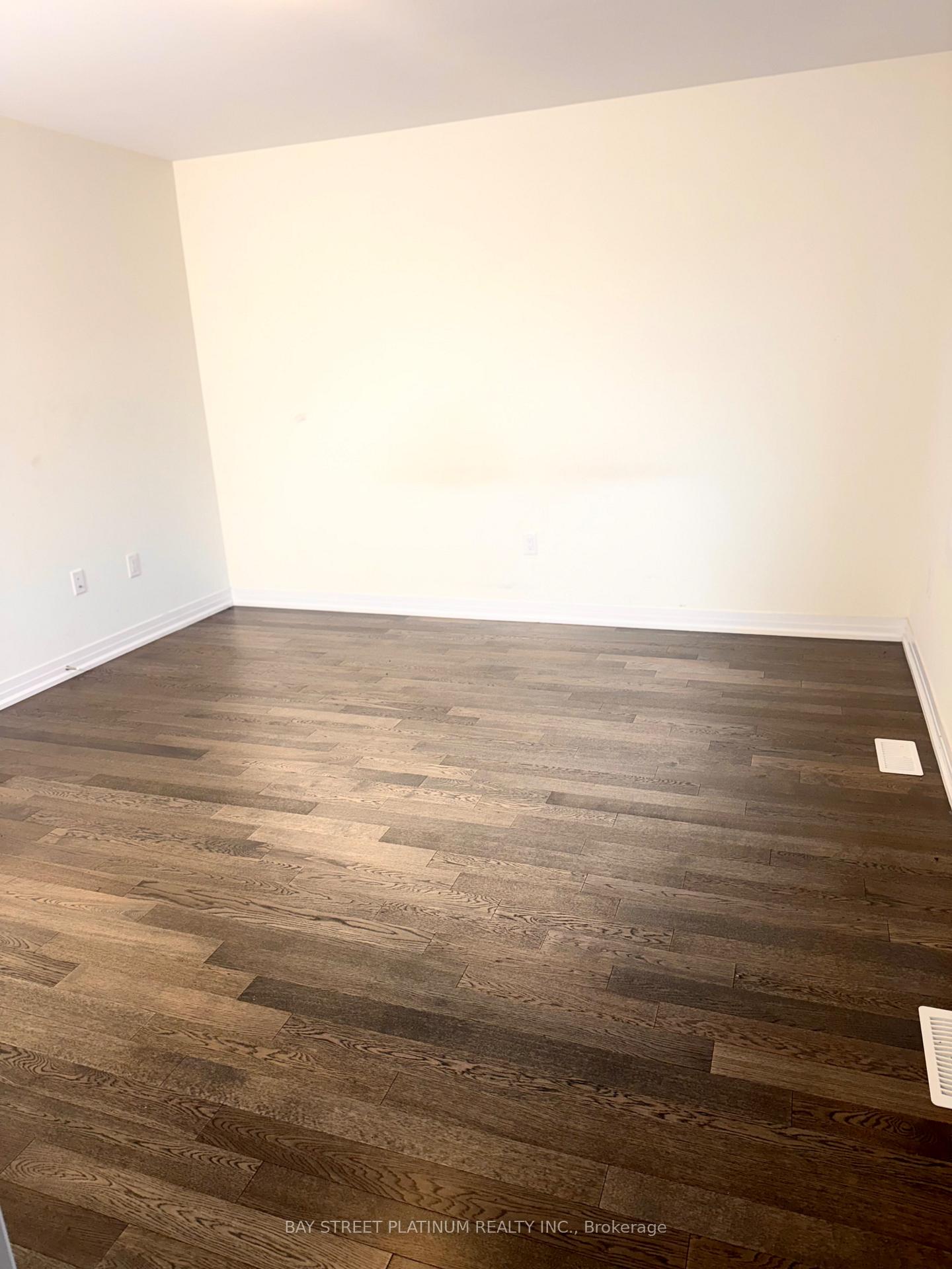 Photo 17 of 275 Velvet Way, Thorold, Rolling Meadows — HOMEH