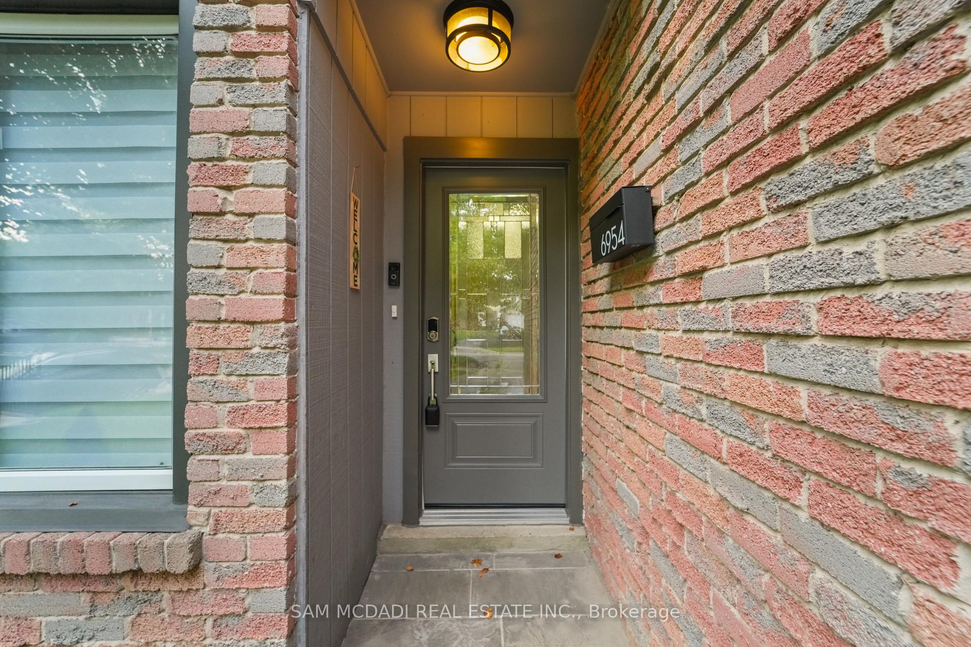 Photo 3 of 6954 Cadiz Crescent, Mississauga, Meadowvale — HOMEH