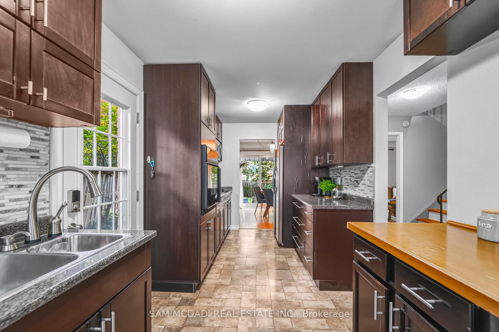 Photo 13 of 6954 Cadiz Crescent, Mississauga, Meadowvale — HOMEH