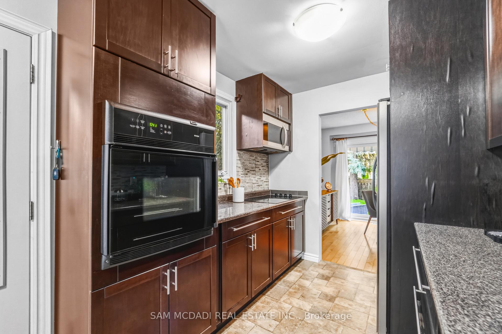 Photo 14 of 6954 Cadiz Crescent, Mississauga, Meadowvale — HOMEH