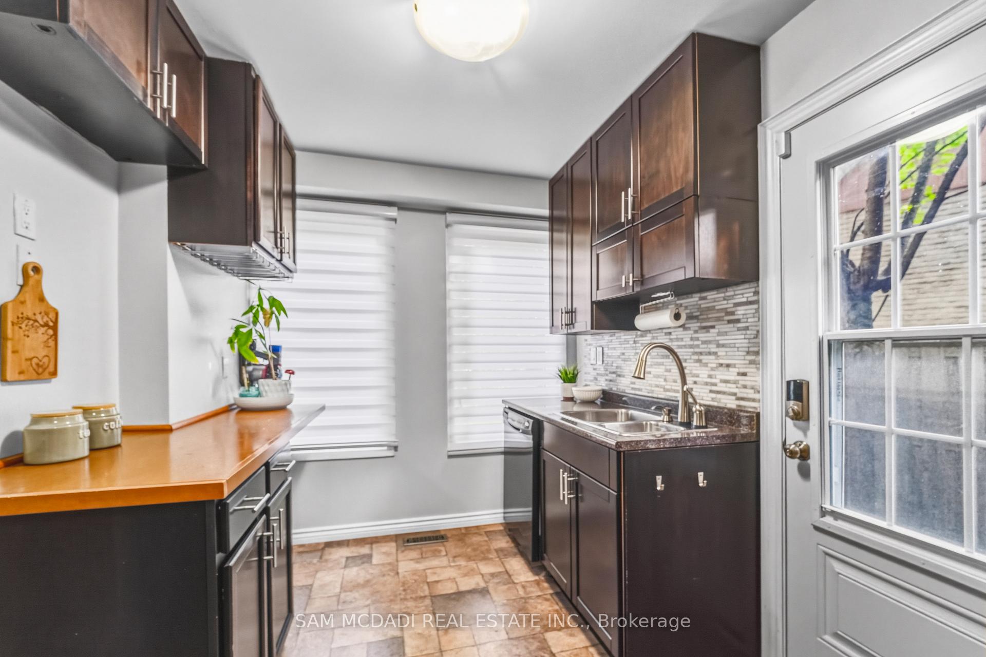 Photo 16 of 6954 Cadiz Crescent, Mississauga, Meadowvale — HOMEH