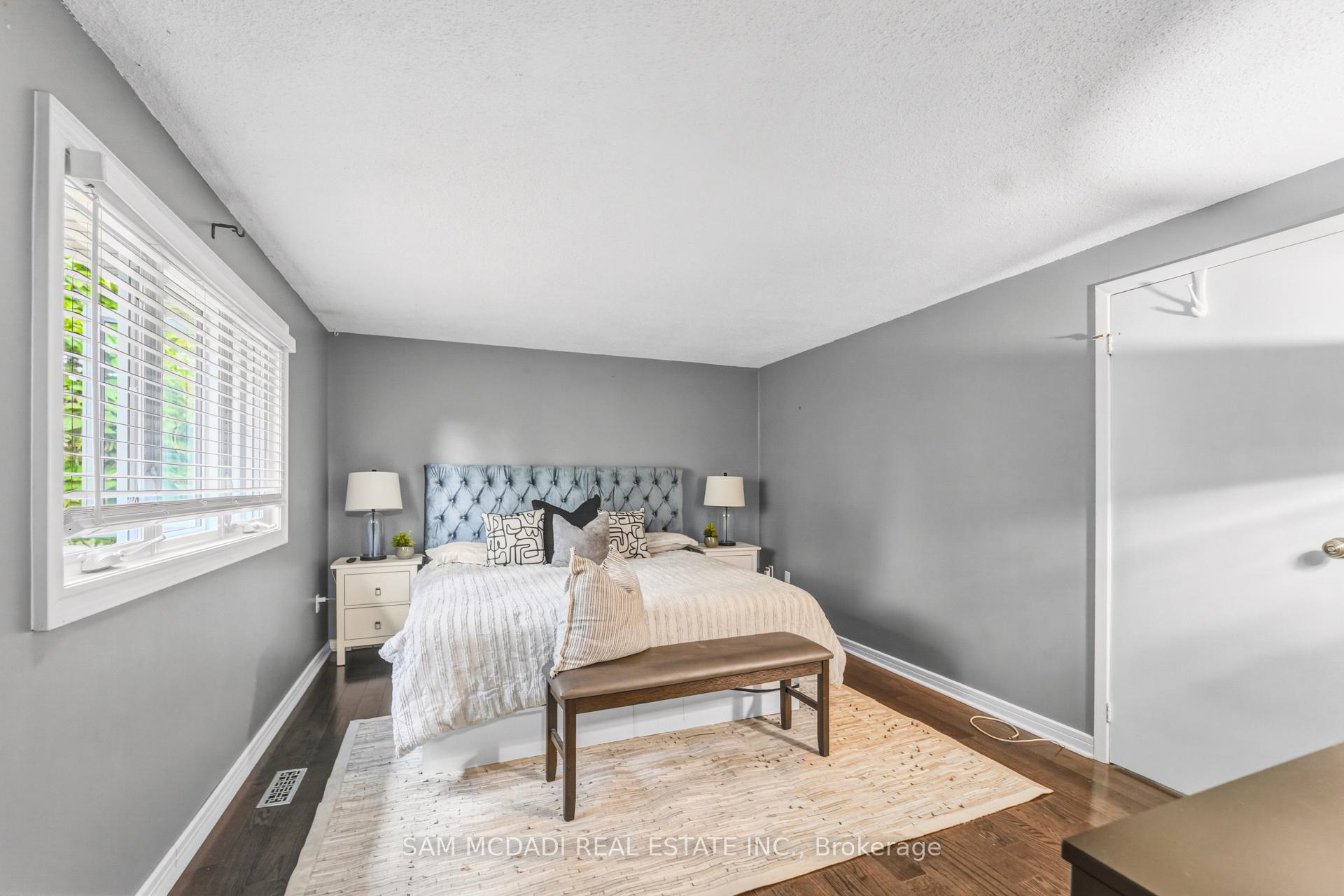 Photo 21 of 6954 Cadiz Crescent, Mississauga, Meadowvale — HOMEH