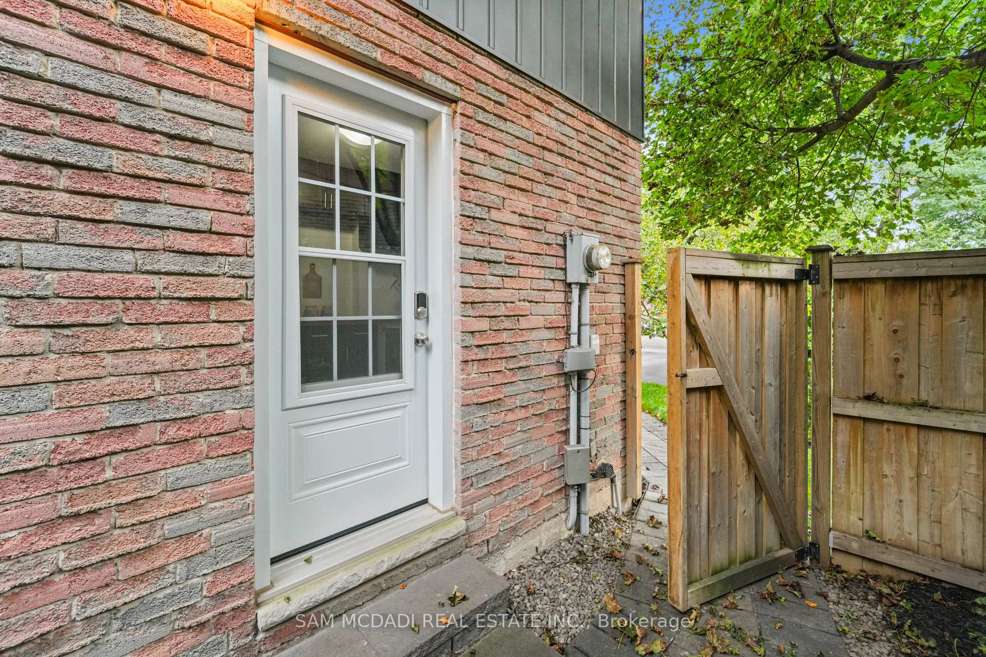 Photo 39 of 6954 Cadiz Crescent, Mississauga, Meadowvale — HOMEH
