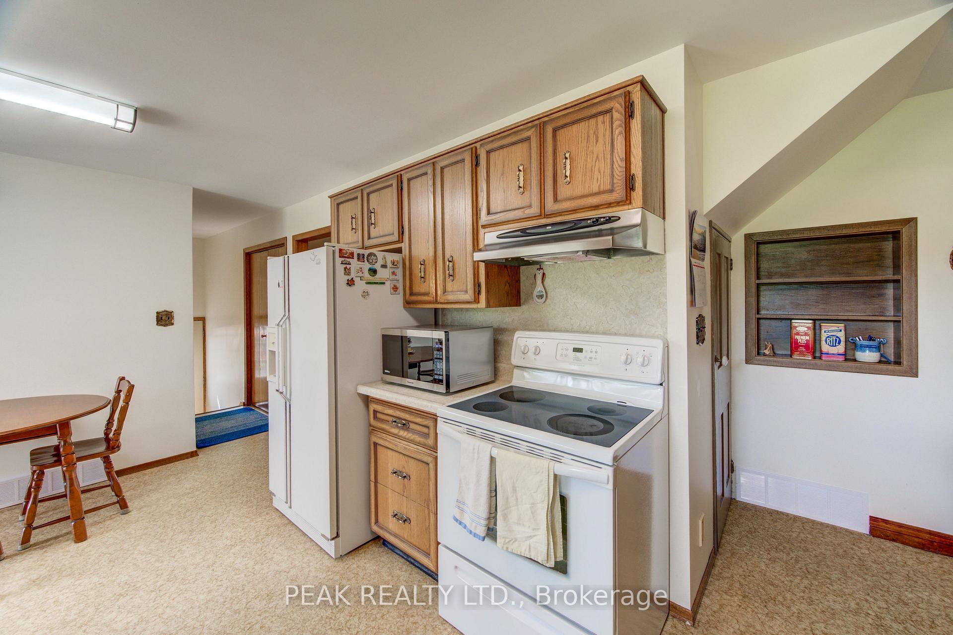 Photo 16 of 5465 King Street, Perth East, North Easthope — HOMEH