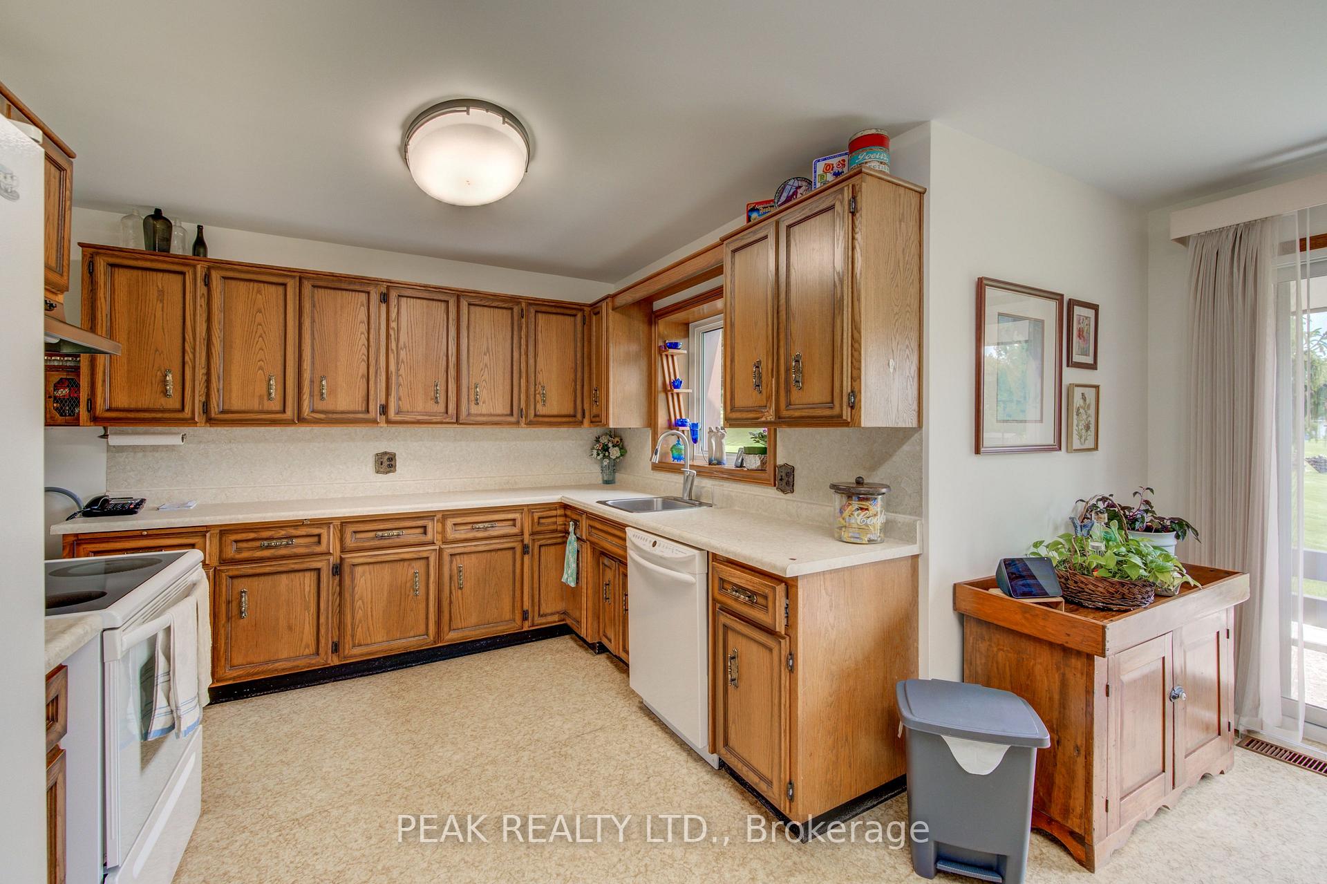 Photo 18 of 5465 King Street, Perth East, North Easthope — HOMEH