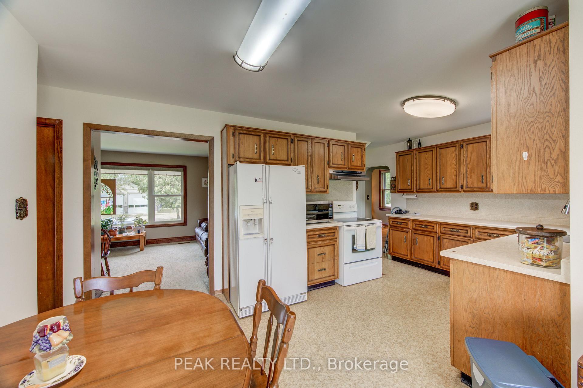 Photo 19 of 5465 King Street, Perth East, North Easthope — HOMEH