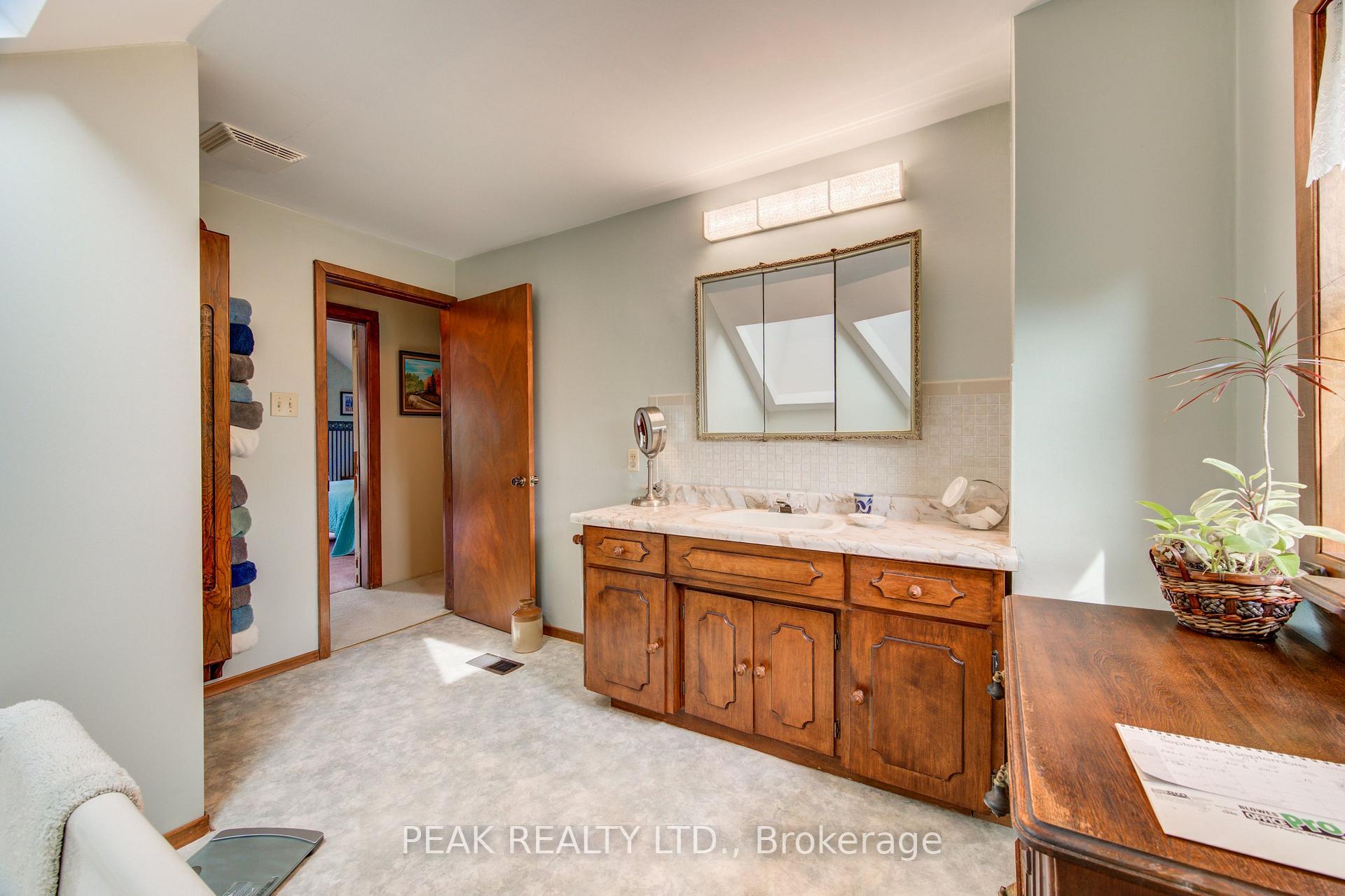 Photo 33 of 5465 King Street, Perth East, North Easthope — HOMEH