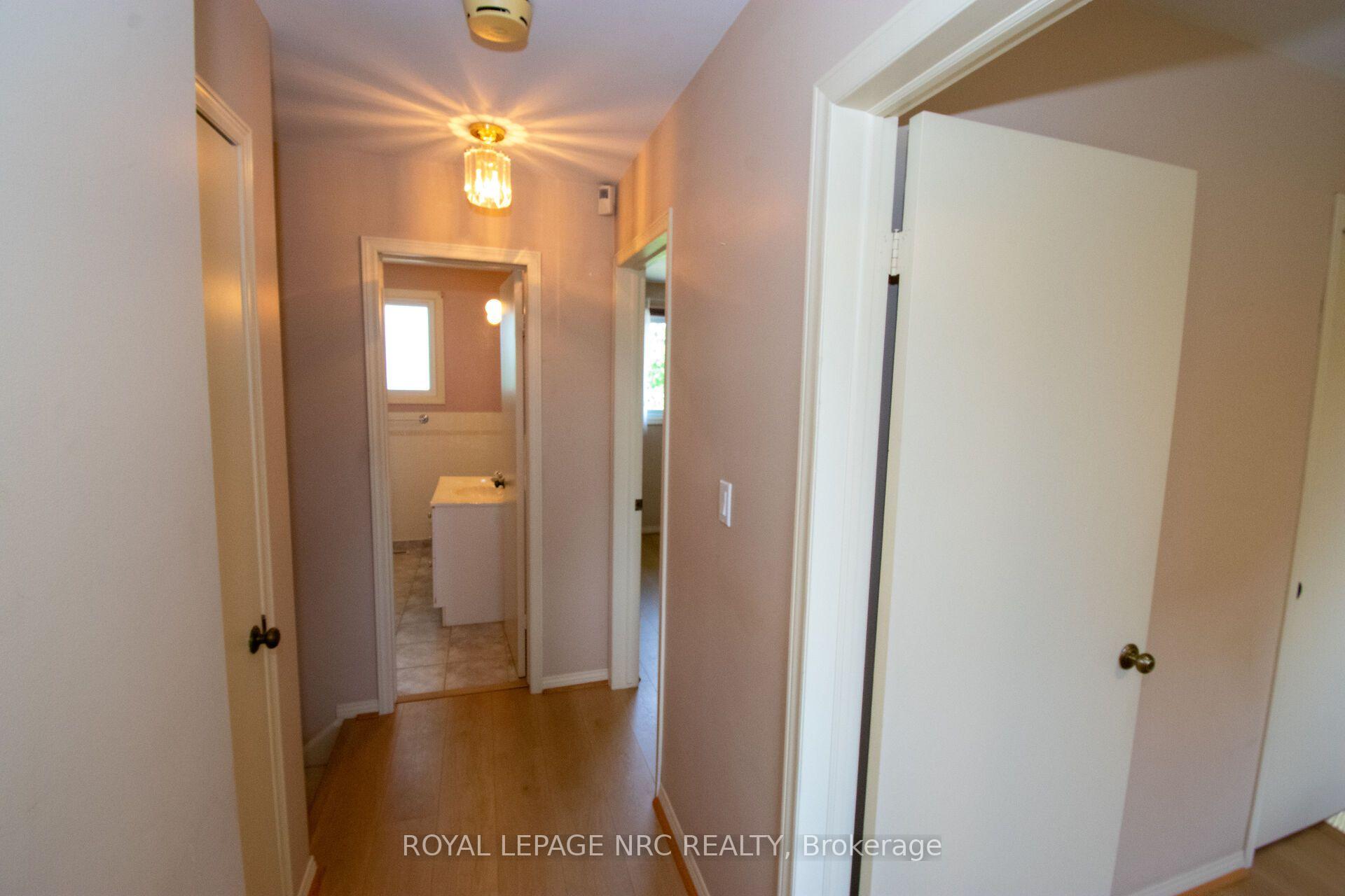 Photo 22 of 7 Dolly Circle, St. Catharines, Secord Woods — HOMEH