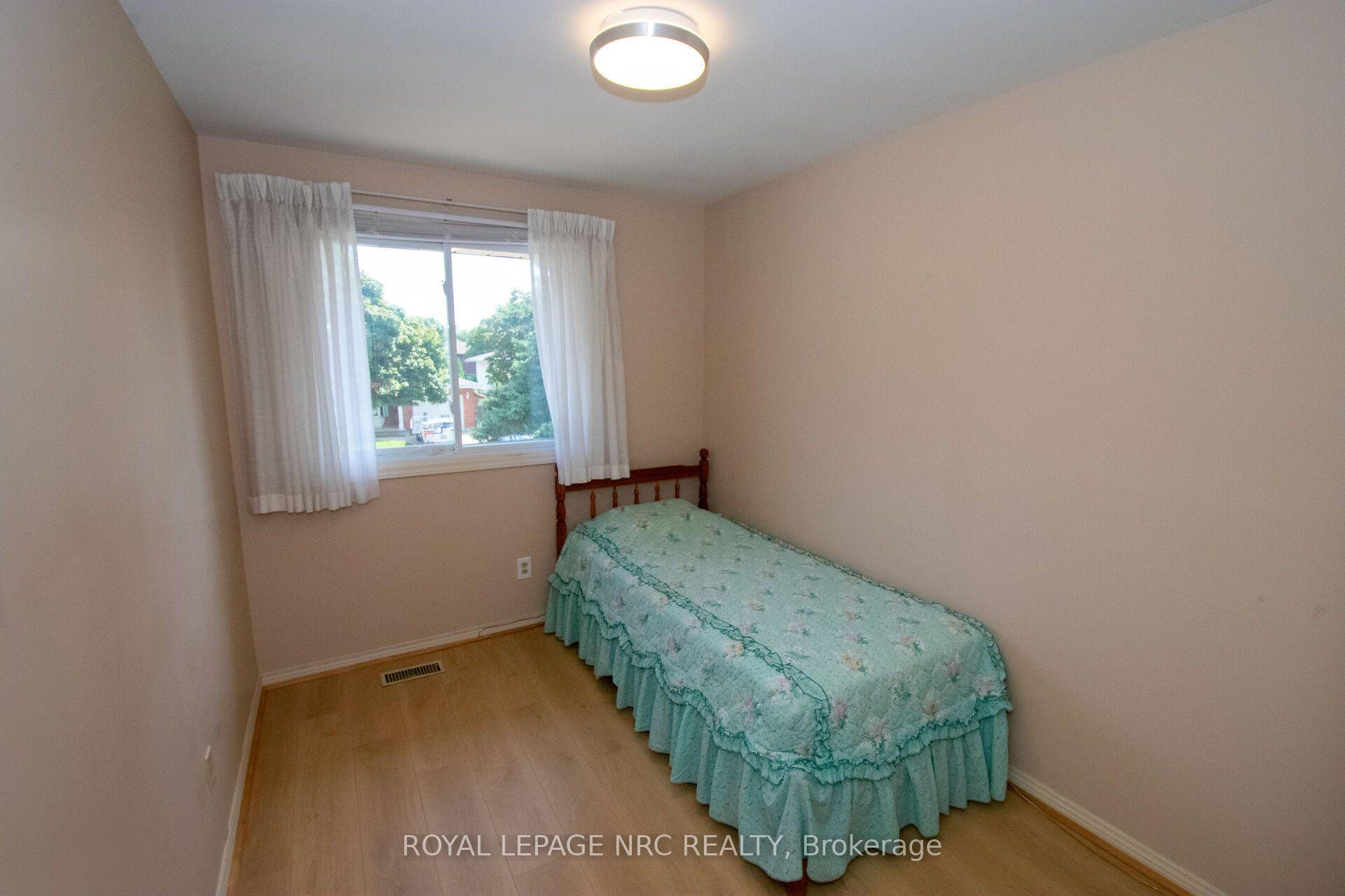 Photo 30 of 7 Dolly Circle, St. Catharines, Secord Woods — HOMEH